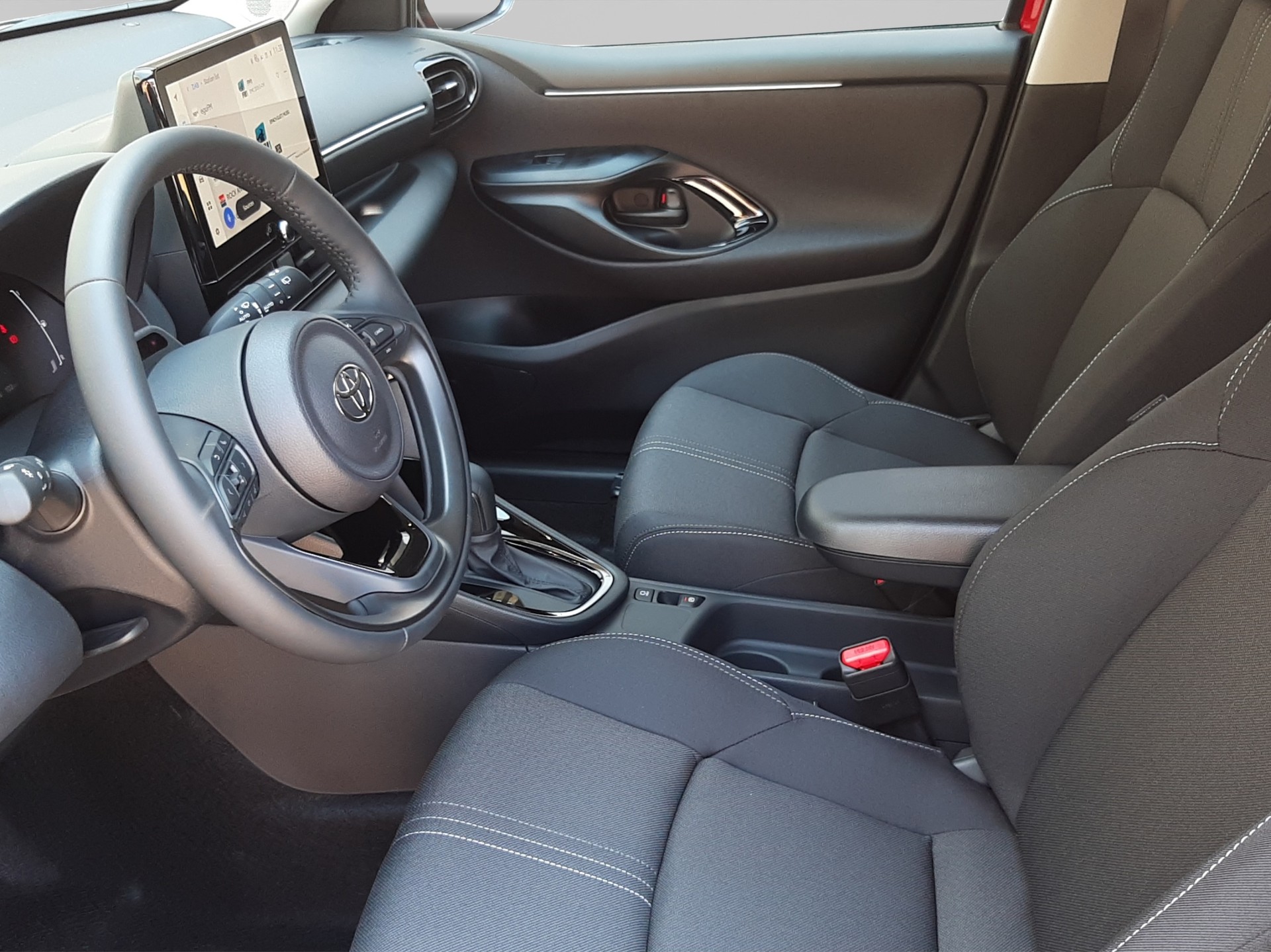 TOYOTA Yaris 1.5 VVT-i HSD Trend-image-8