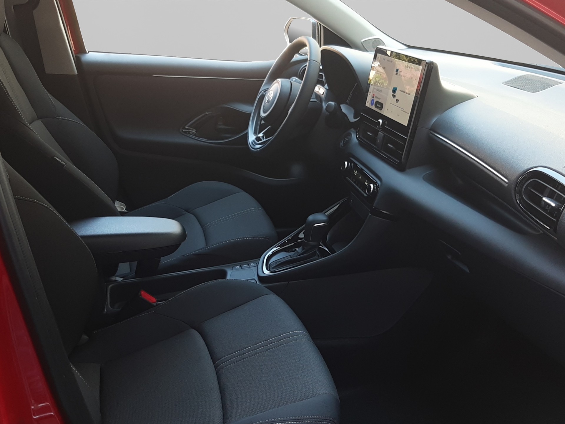 TOYOTA Yaris 1.5 VVT-i HSD Trend-image-14