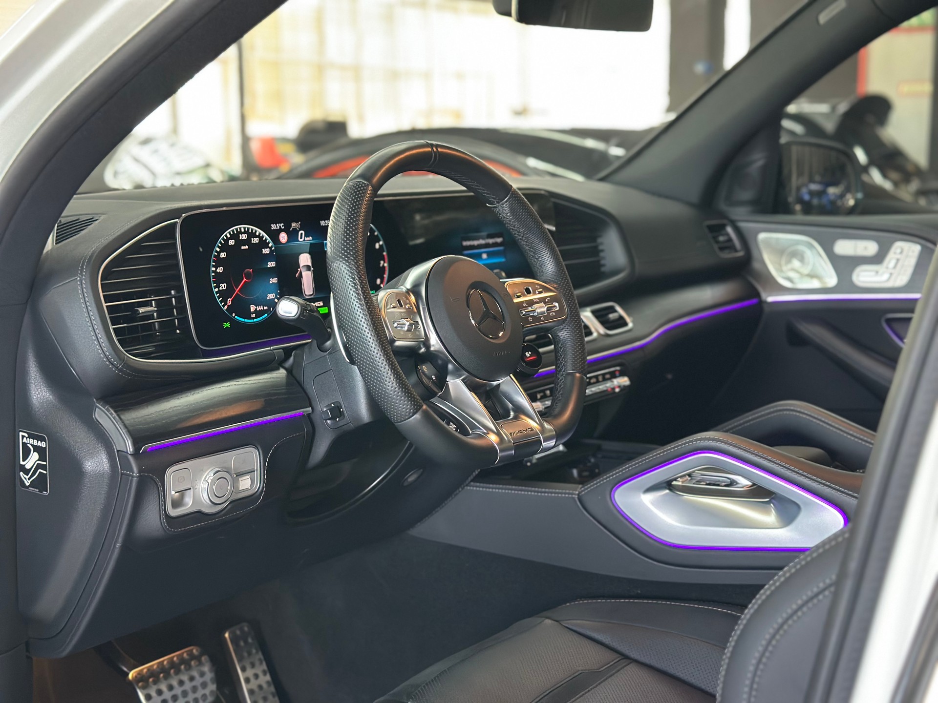 MERCEDES-BENZ GLE 53 AMG 4Matic+ 9G-Speedshift *Werksgarantie*-image-2