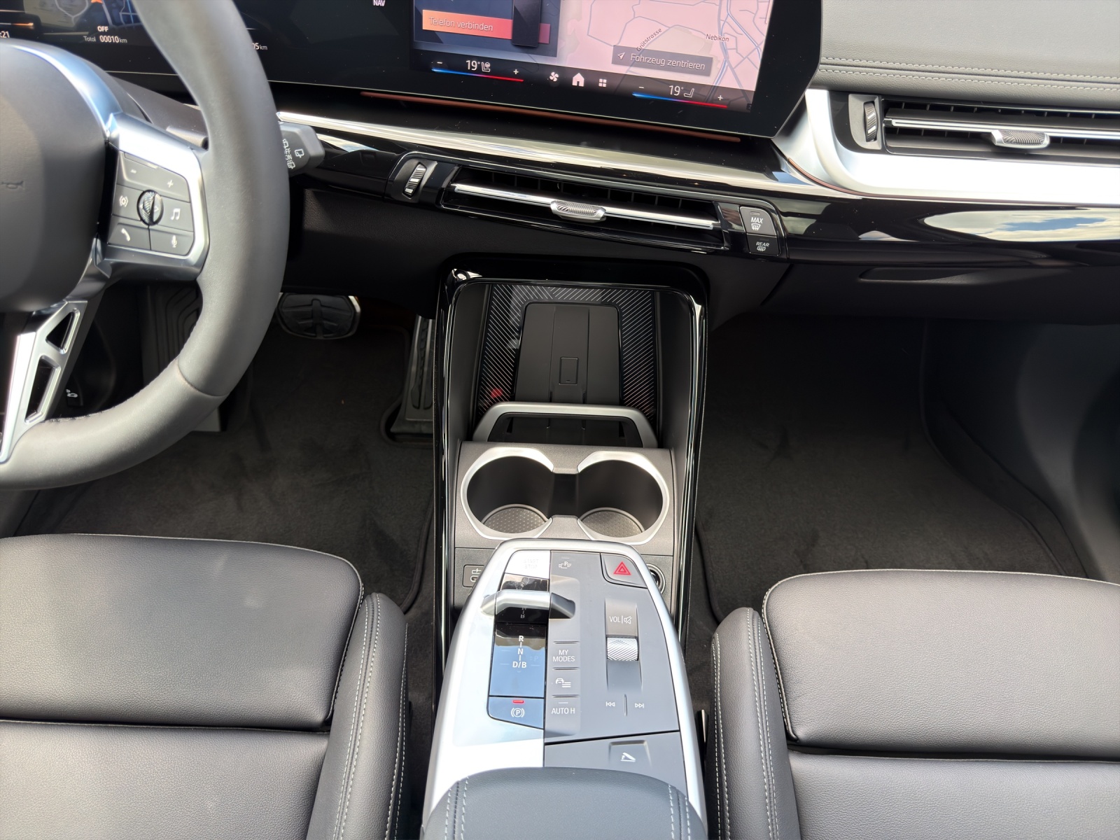 BMW iX1 xDrive 30 M Sport Pro-image-12