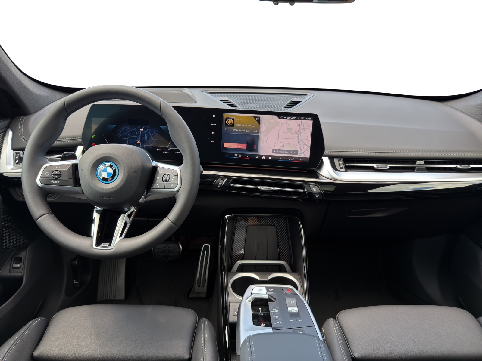 BMW iX1 xDrive 30 M Sport Pro-image-11