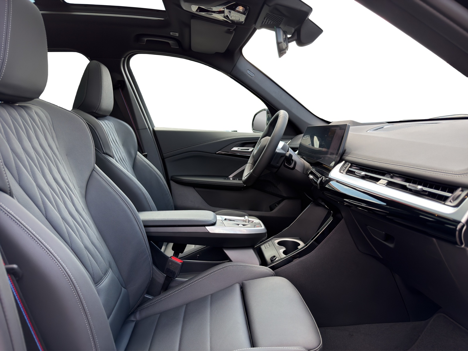 BMW iX1 xDrive 30 M Sport Pro-image-16