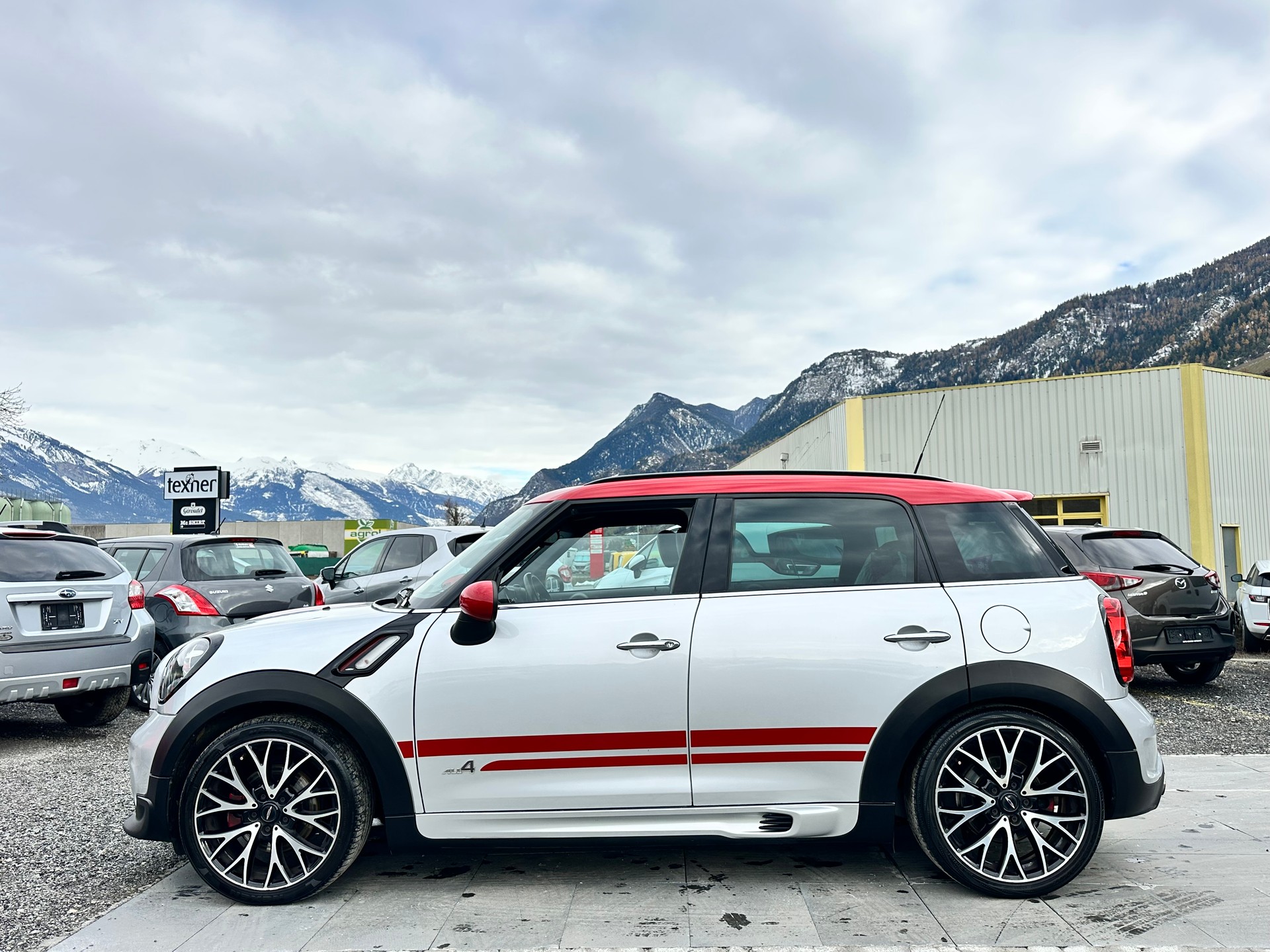 MINI Countryman John Cooper Works ALL4-image-3
