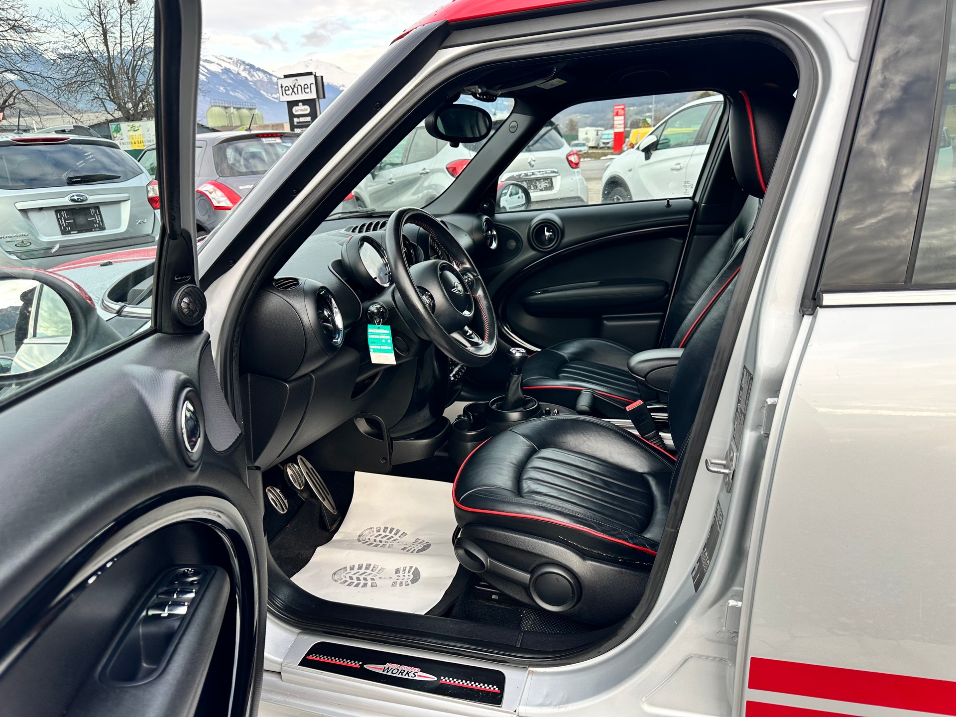MINI Countryman John Cooper Works ALL4-image-8