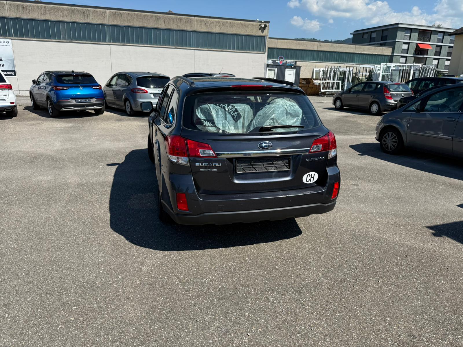 SUBARU Outback 2.5i Swiss AWD Lineartronic-image-5