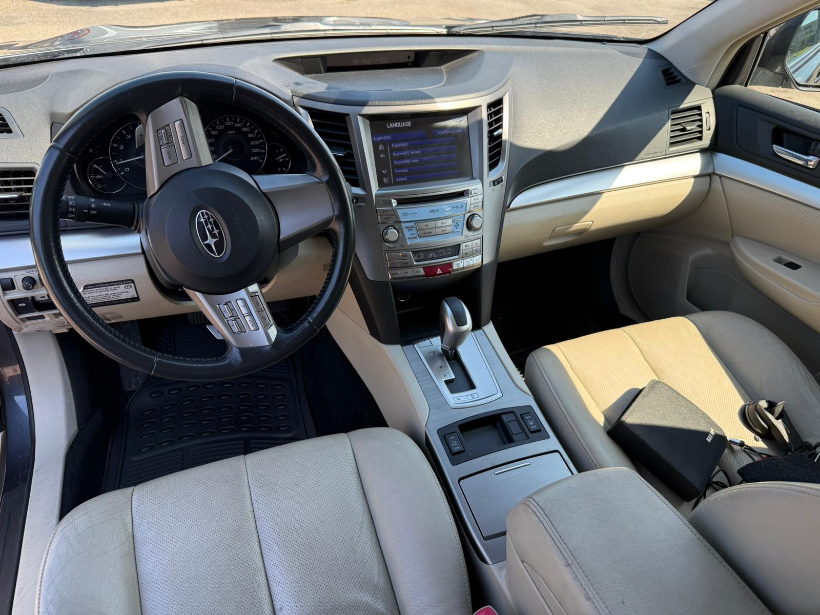 SUBARU Outback 2.5i Swiss AWD Lineartronic-image-8