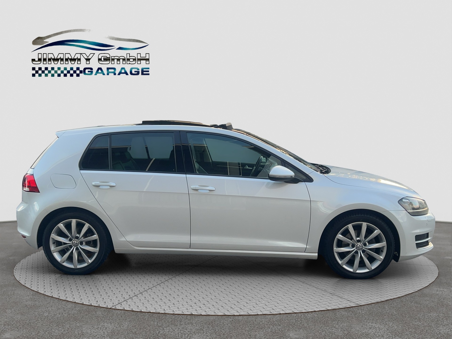 VW Golf 2.0 TDI Highline DSG-image-6
