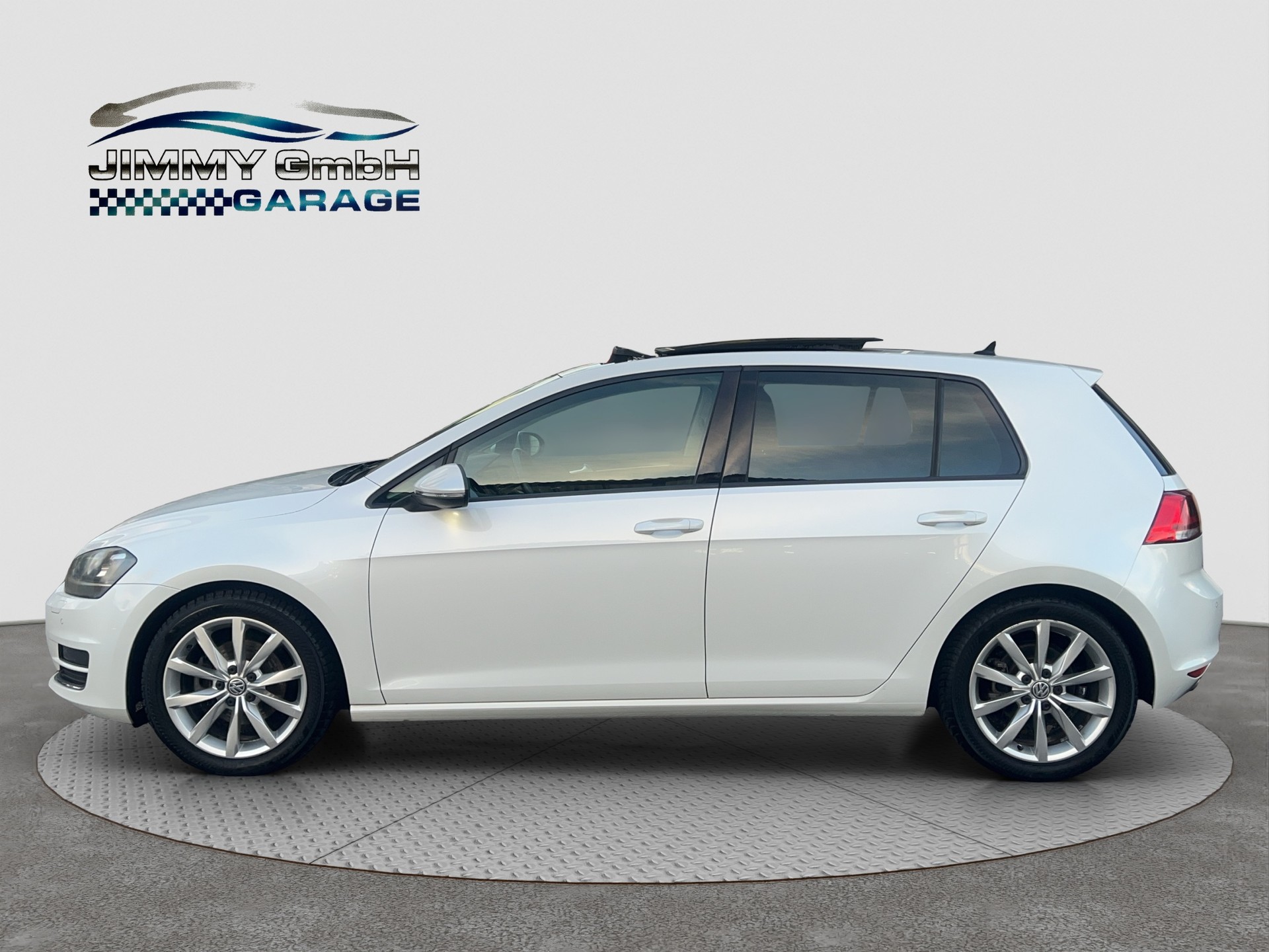 VW Golf 2.0 TDI Highline DSG-image-2