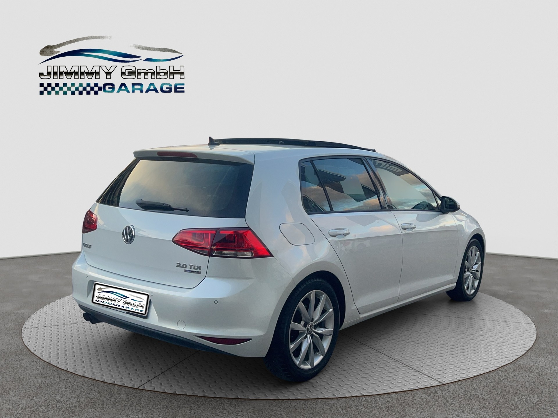VW Golf 2.0 TDI Highline DSG-image-5