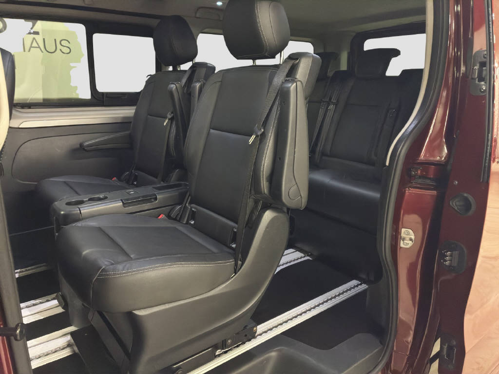RENAULT Trafic Grand Spaceclass 2.0 dCi Blue 170 Escapade-image-12