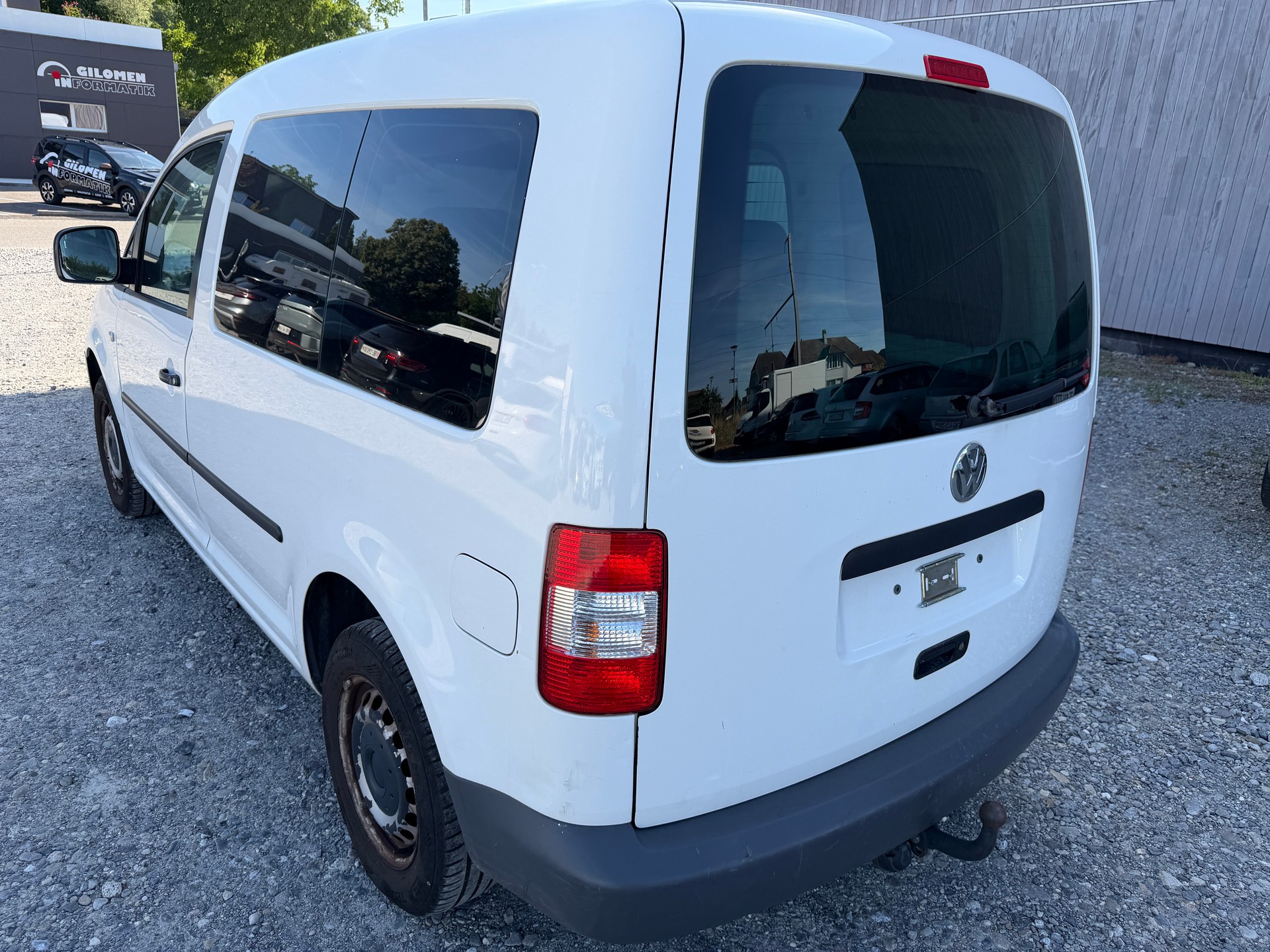VW Caddy 1.6-image-3