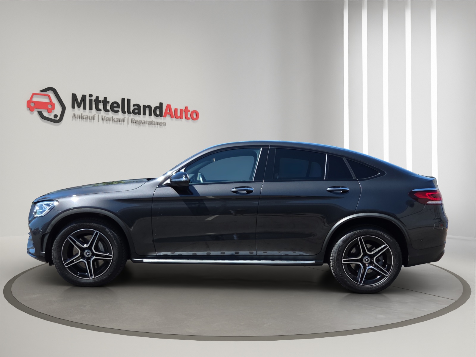 MERCEDES-BENZ GLC Coupé 200 AMG Line 4Matic 9G-Tronic-image-4