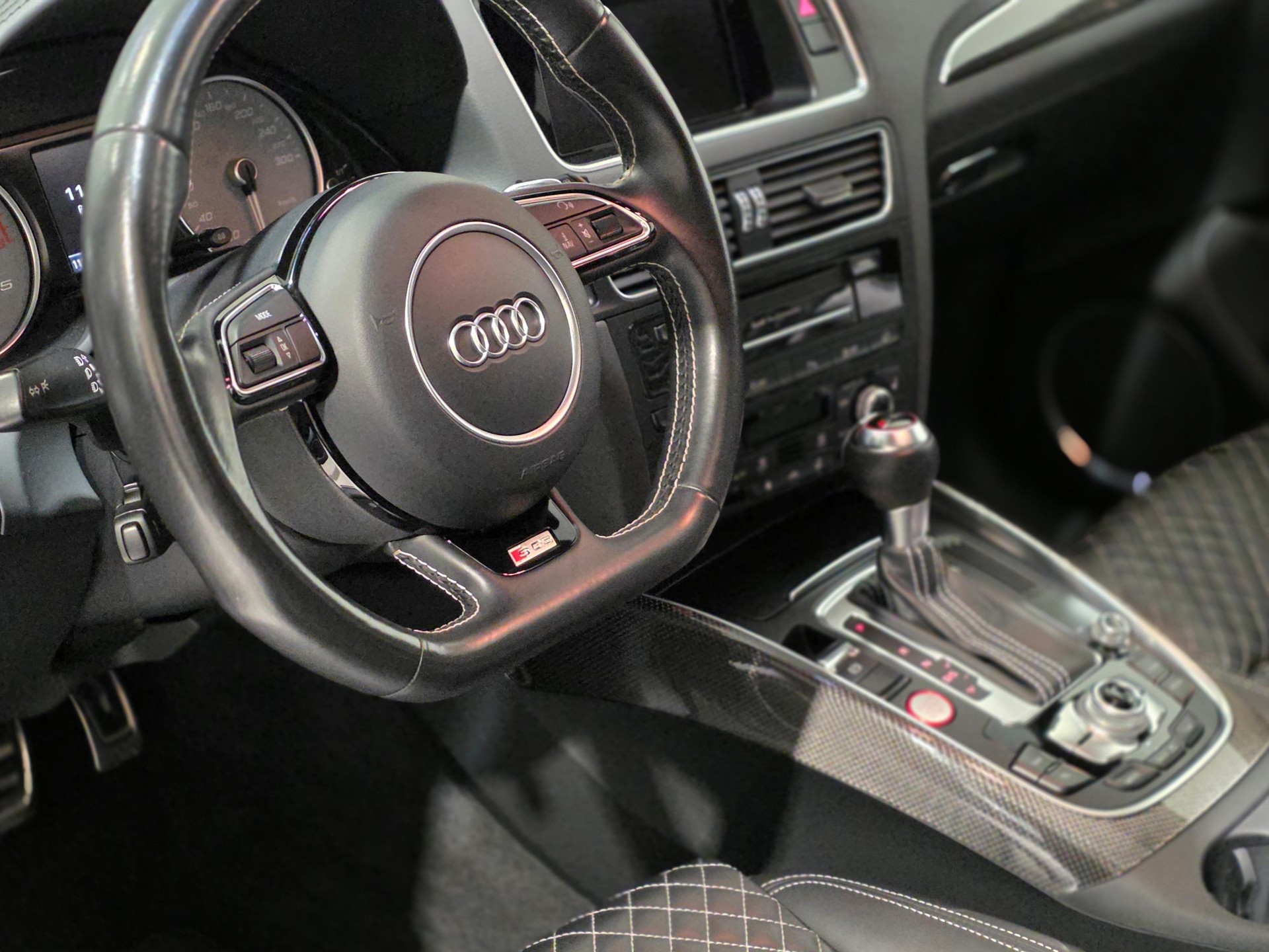 AUDI SQ5 3.0 TDI plus quattro tiptronic-image-8