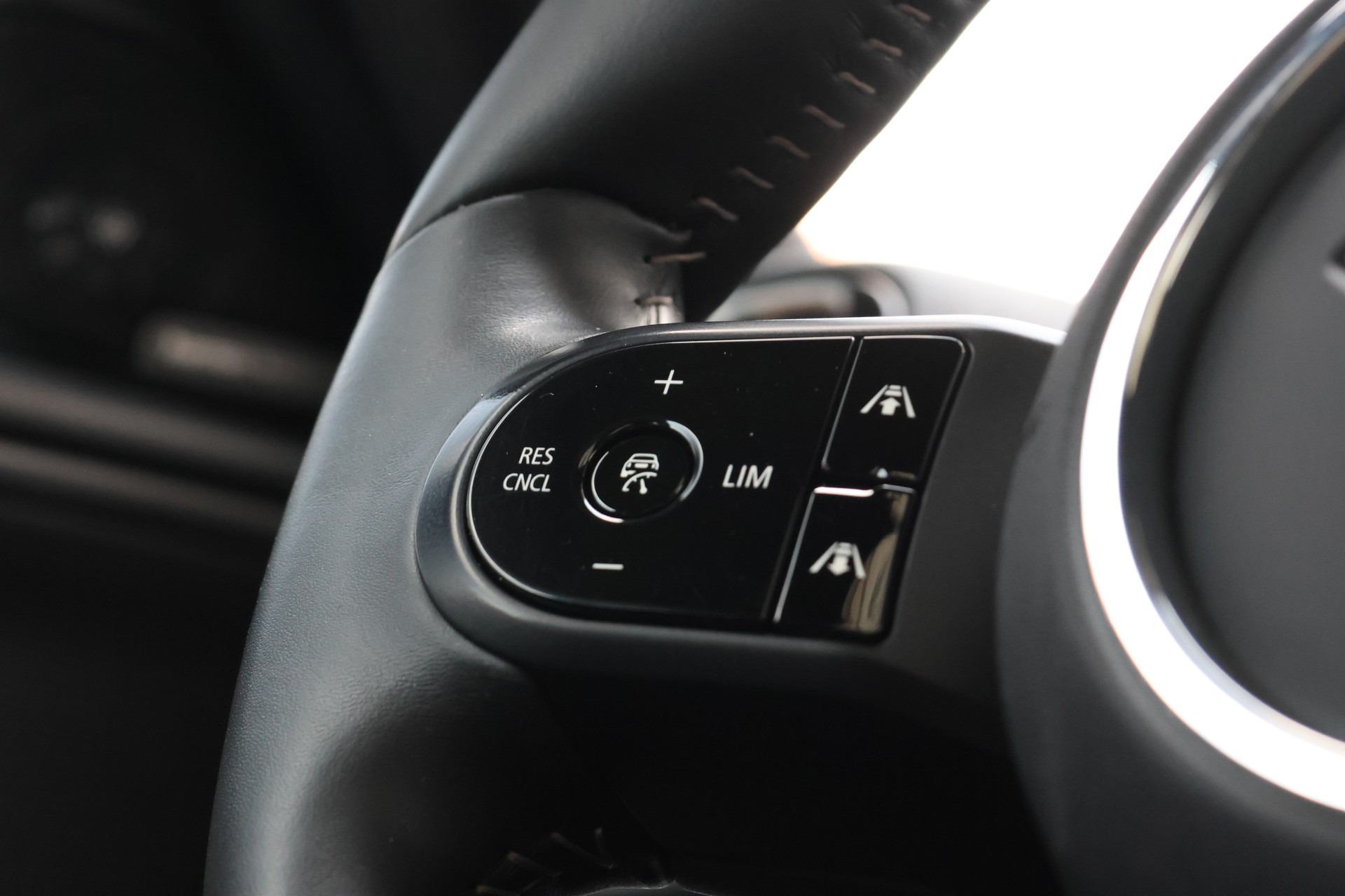 MINI Countryman Cooper SE Trafalgar ALL4 PHEV Steptronic (CH)-image-16