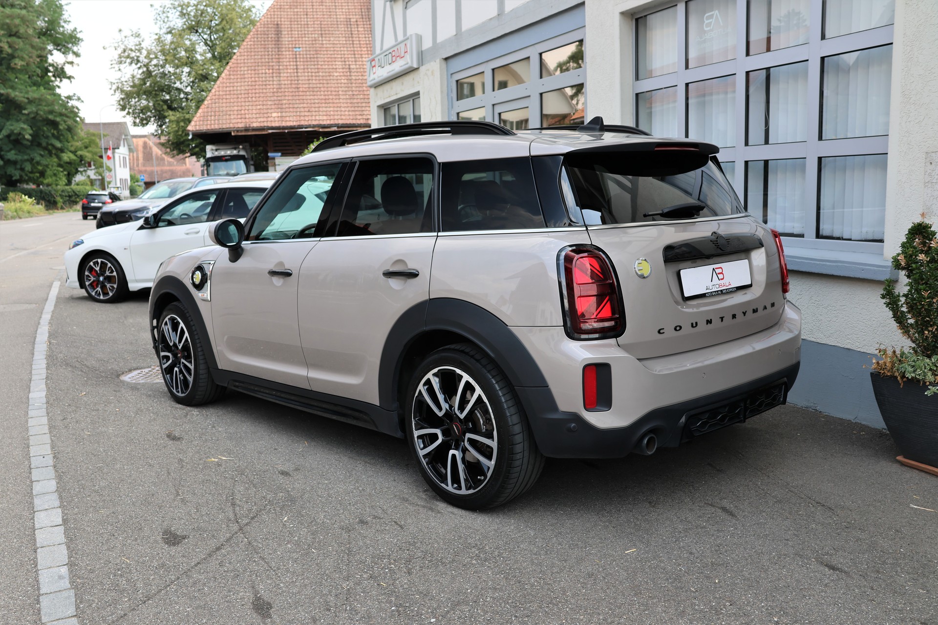MINI Countryman Cooper SE Trafalgar ALL4 PHEV Steptronic (CH)-image-6