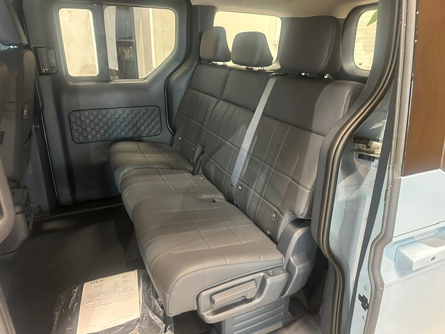 KIA PV5 Passenger 71.2 kWh Elite-image-5