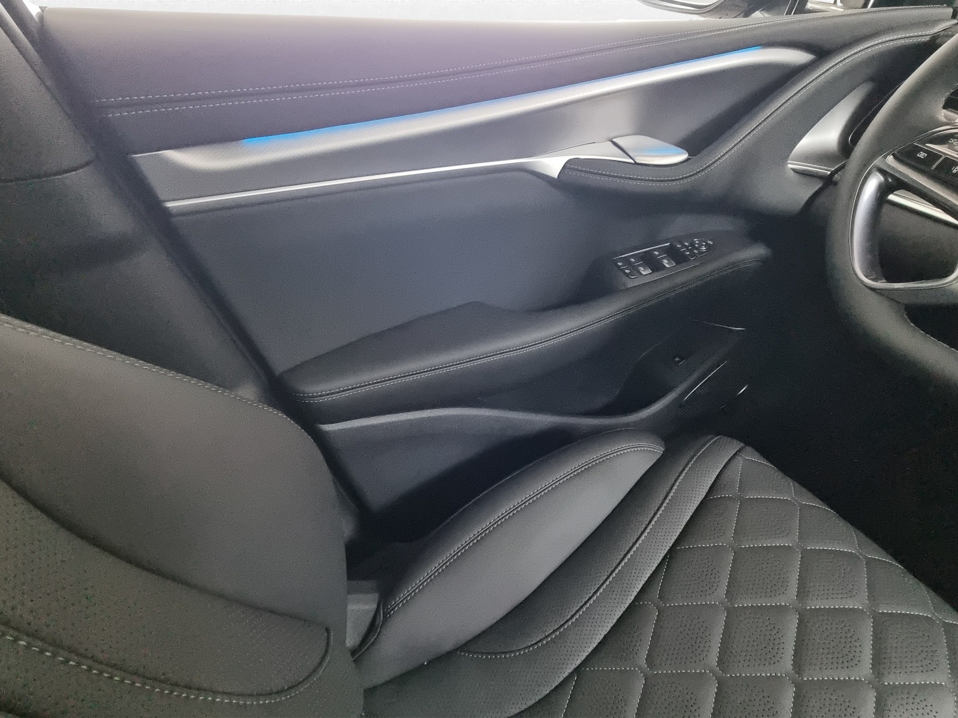 BYD Sealion 7 91,3 kWh Excellence AWD-image-11