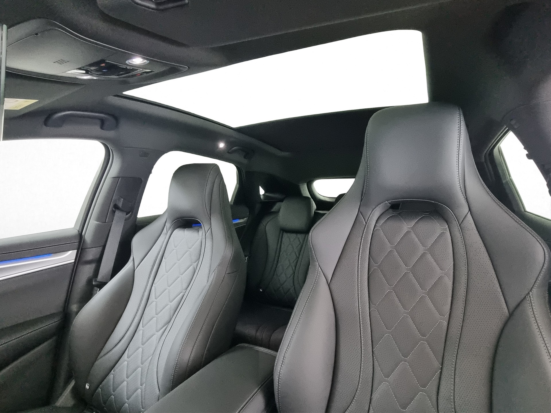 BYD Sealion 7 91,3 kWh Excellence AWD-image-12