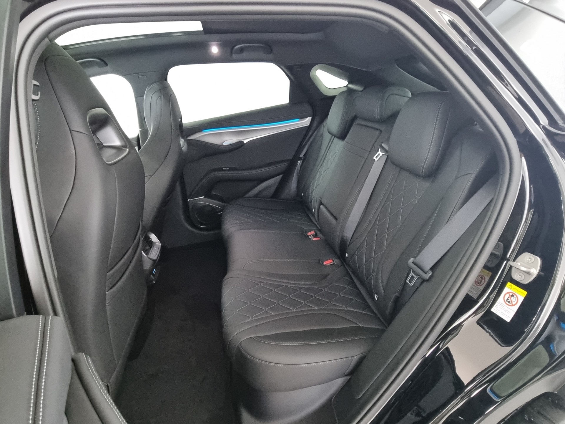 BYD Sealion 7 91,3 kWh Excellence AWD-image-6
