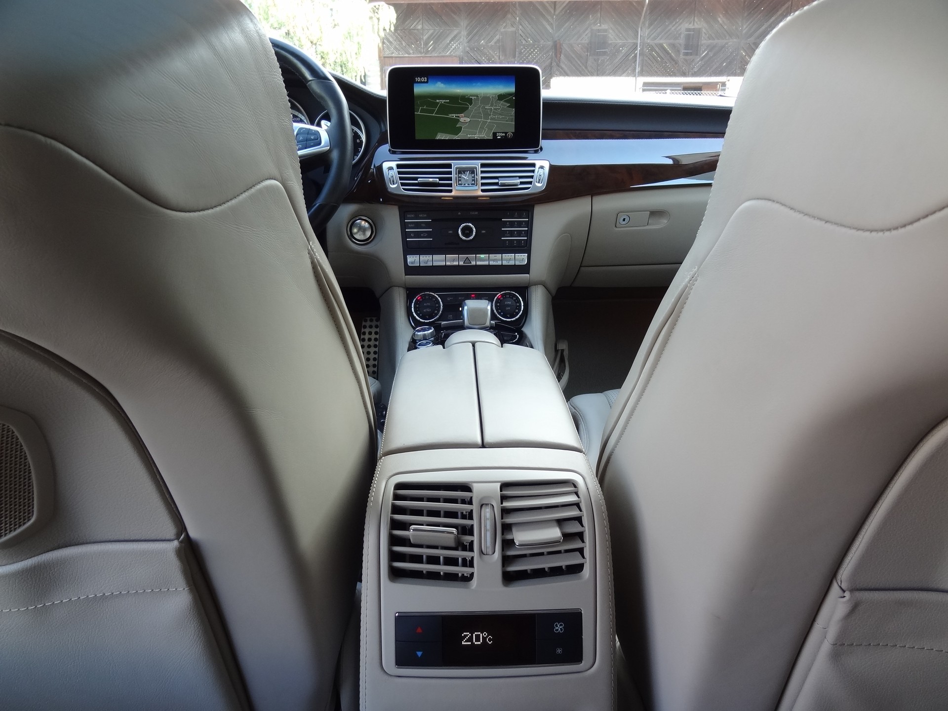 MERCEDES-BENZ CLS Shooting Brake 63 AMG S 4Matic Speedshift MCT-image-25