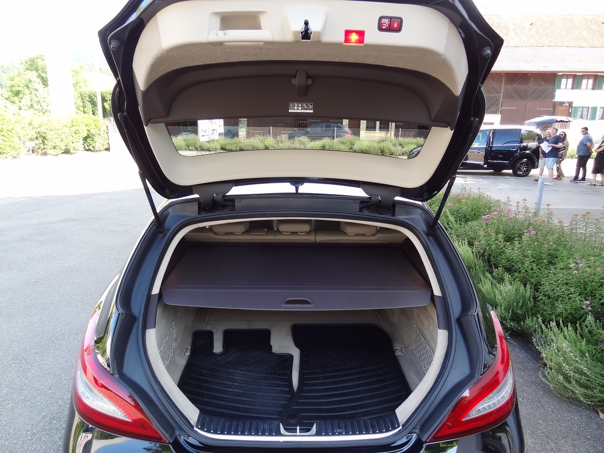 MERCEDES-BENZ CLS Shooting Brake 63 AMG S 4Matic Speedshift MCT-image-27