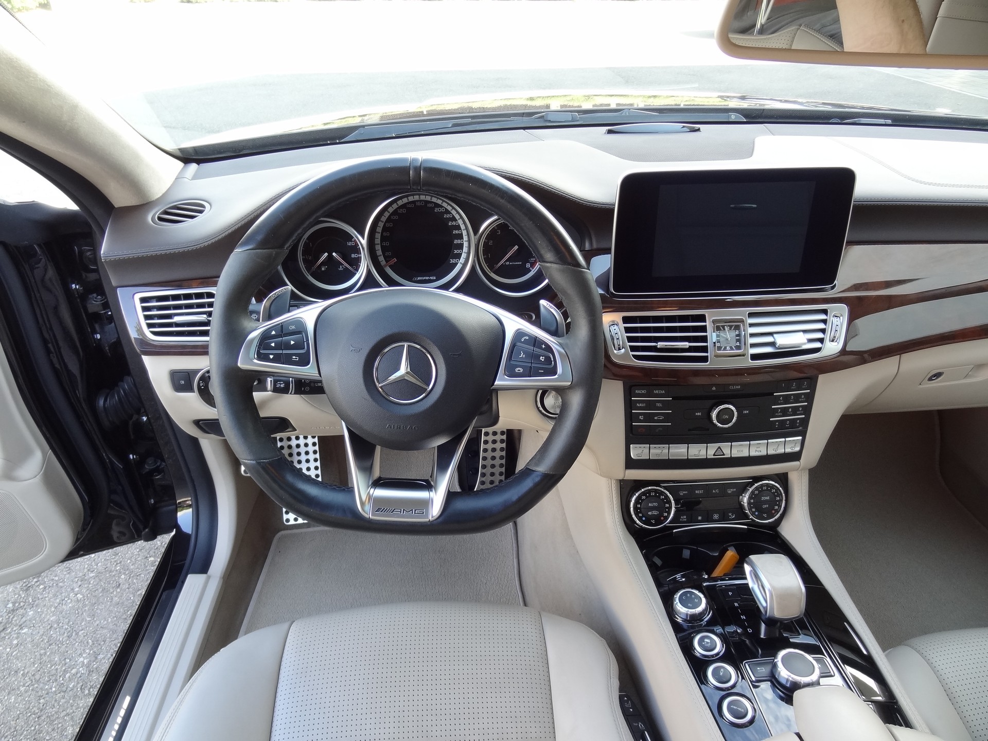 MERCEDES-BENZ CLS Shooting Brake 63 AMG S 4Matic Speedshift MCT-image-11