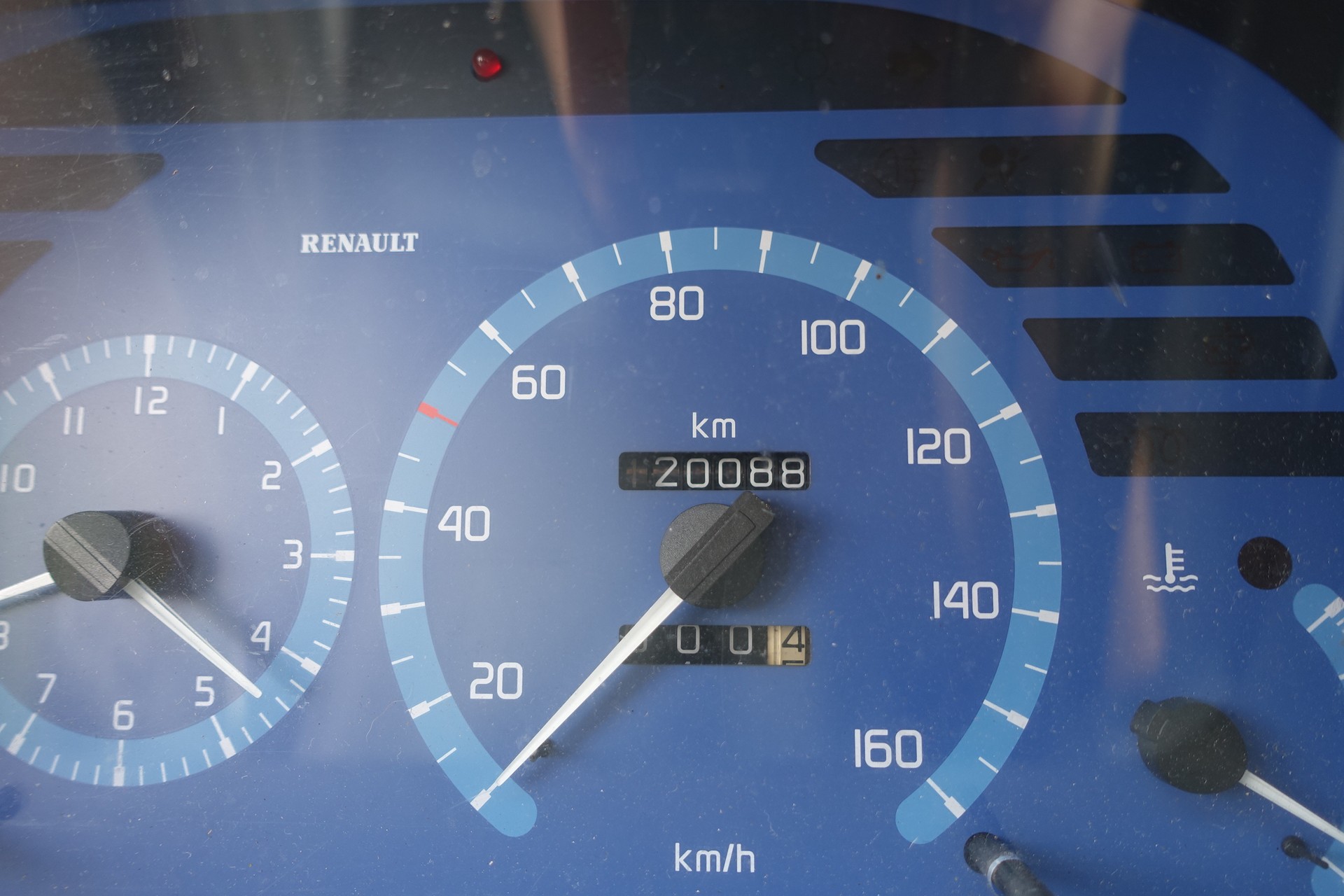 RENAULT T 33 2.5 D-image-5