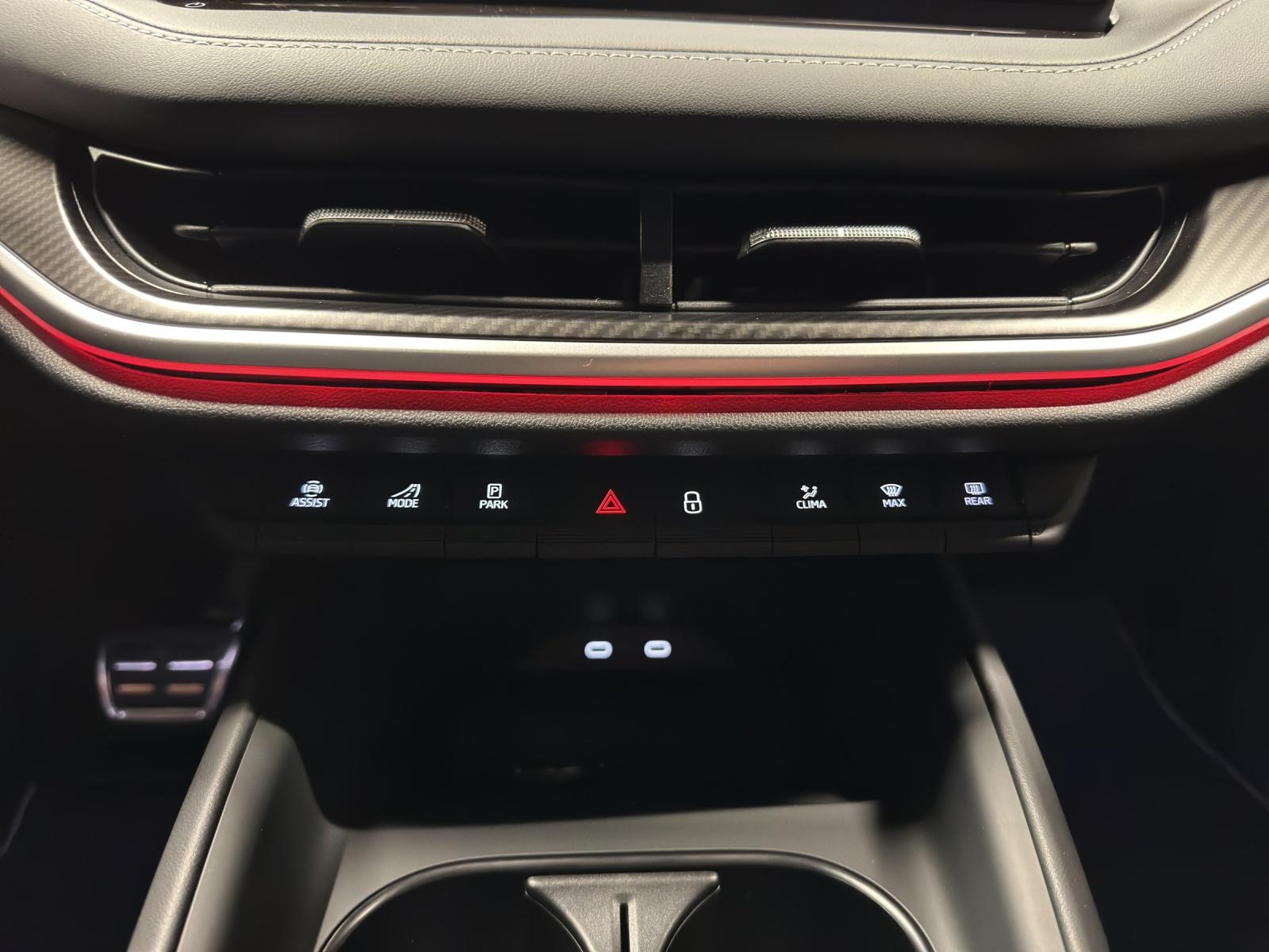 SKODA Enyaq 85x SportLine-image-10