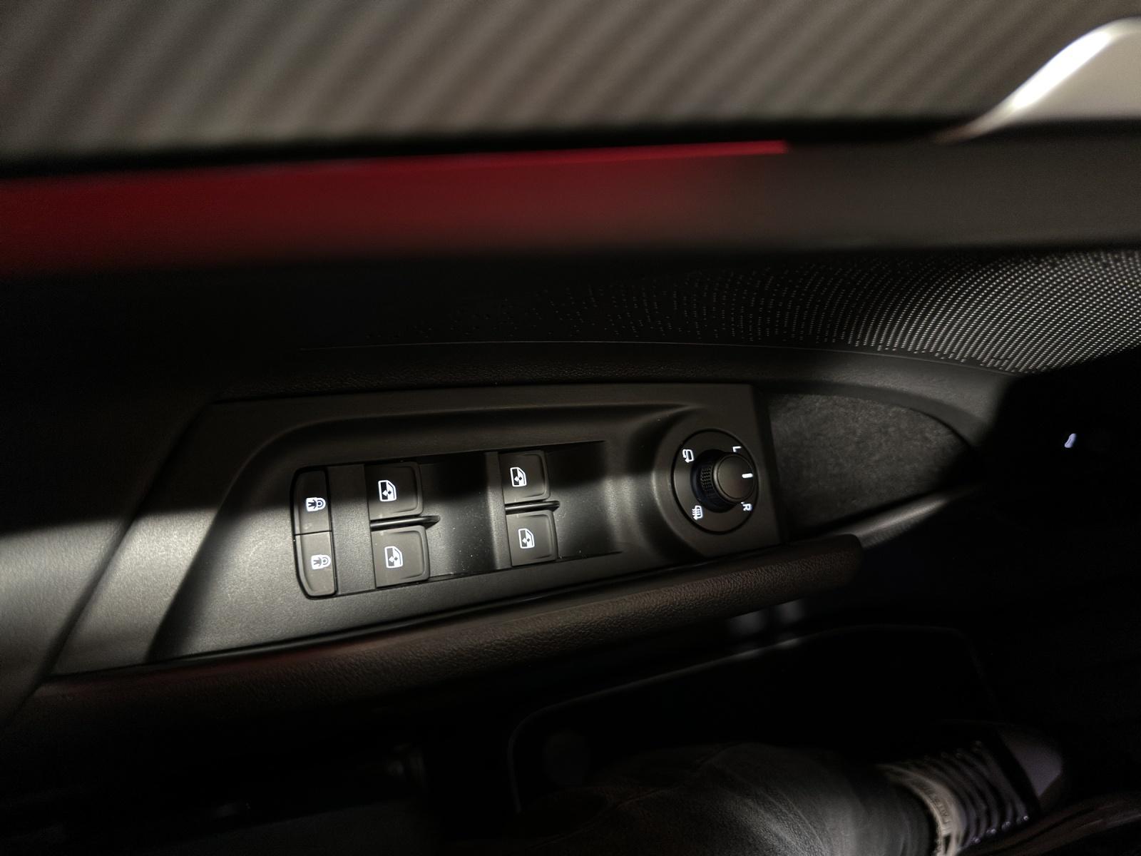 SKODA Enyaq 85x SportLine-image-11