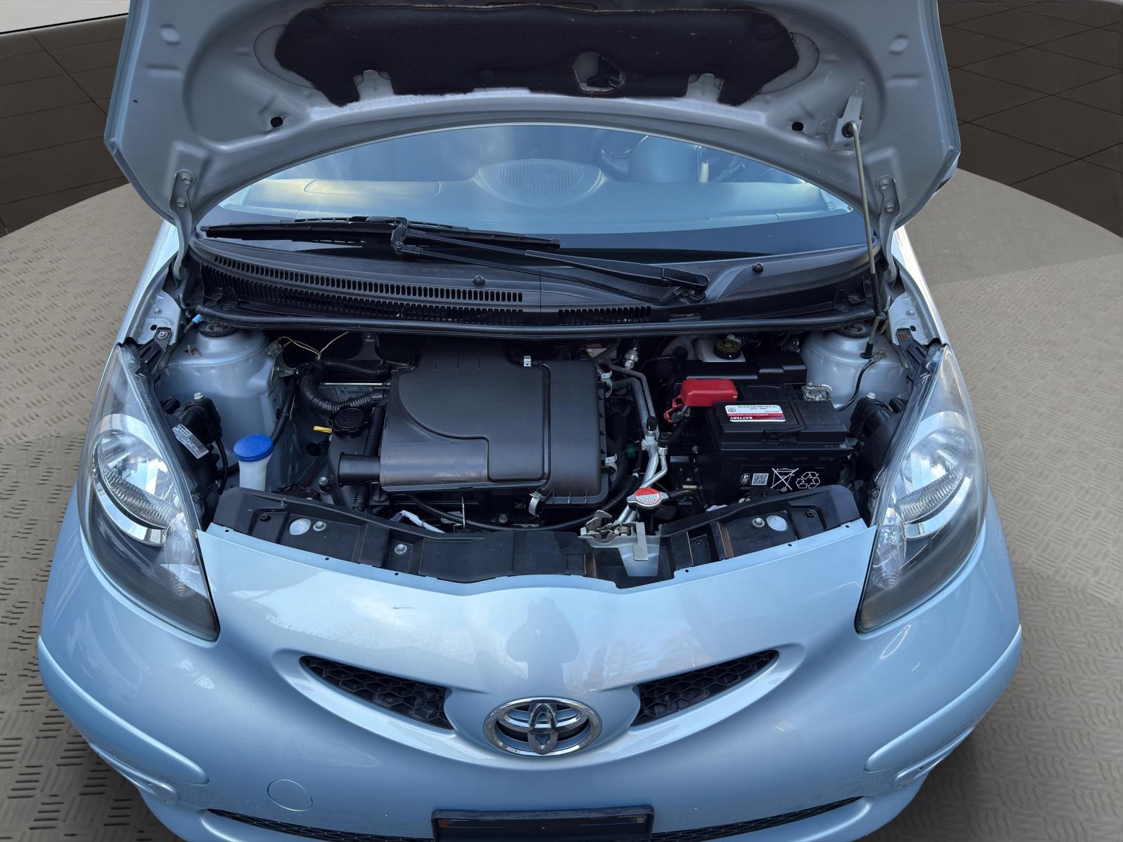 TOYOTA Aygo 1.0 VVT-i Linea Sol-image-13
