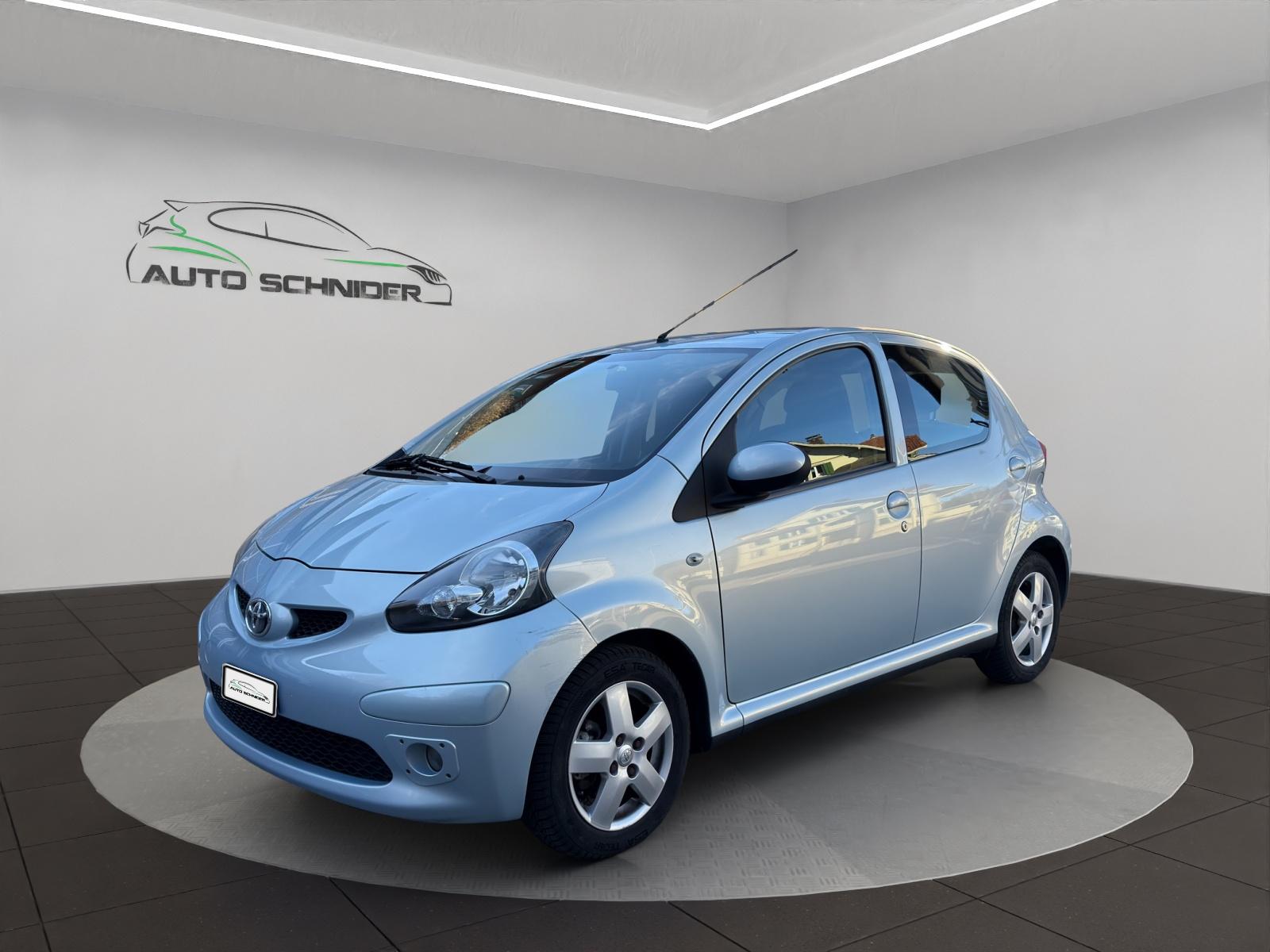 TOYOTA Aygo 1.0 VVT-i Linea Sol-image-0