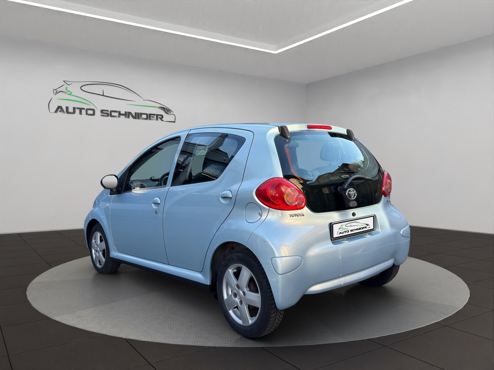 TOYOTA Aygo 1.0 VVT-i Linea Sol-image-1