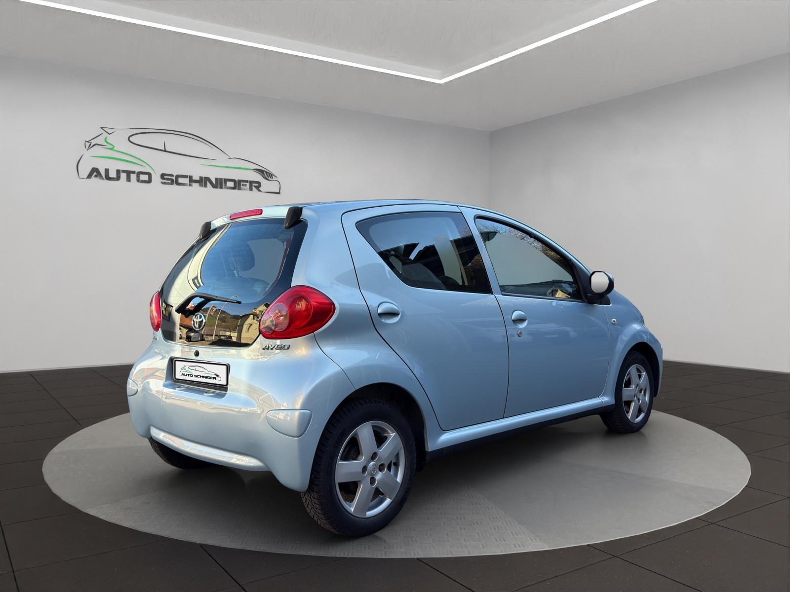 TOYOTA Aygo 1.0 VVT-i Linea Sol-image-2