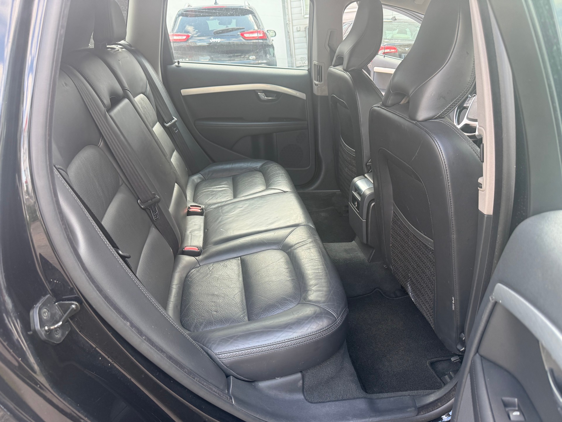 VOLVO XC70 D5 AWD Summum Geartronic-image-8