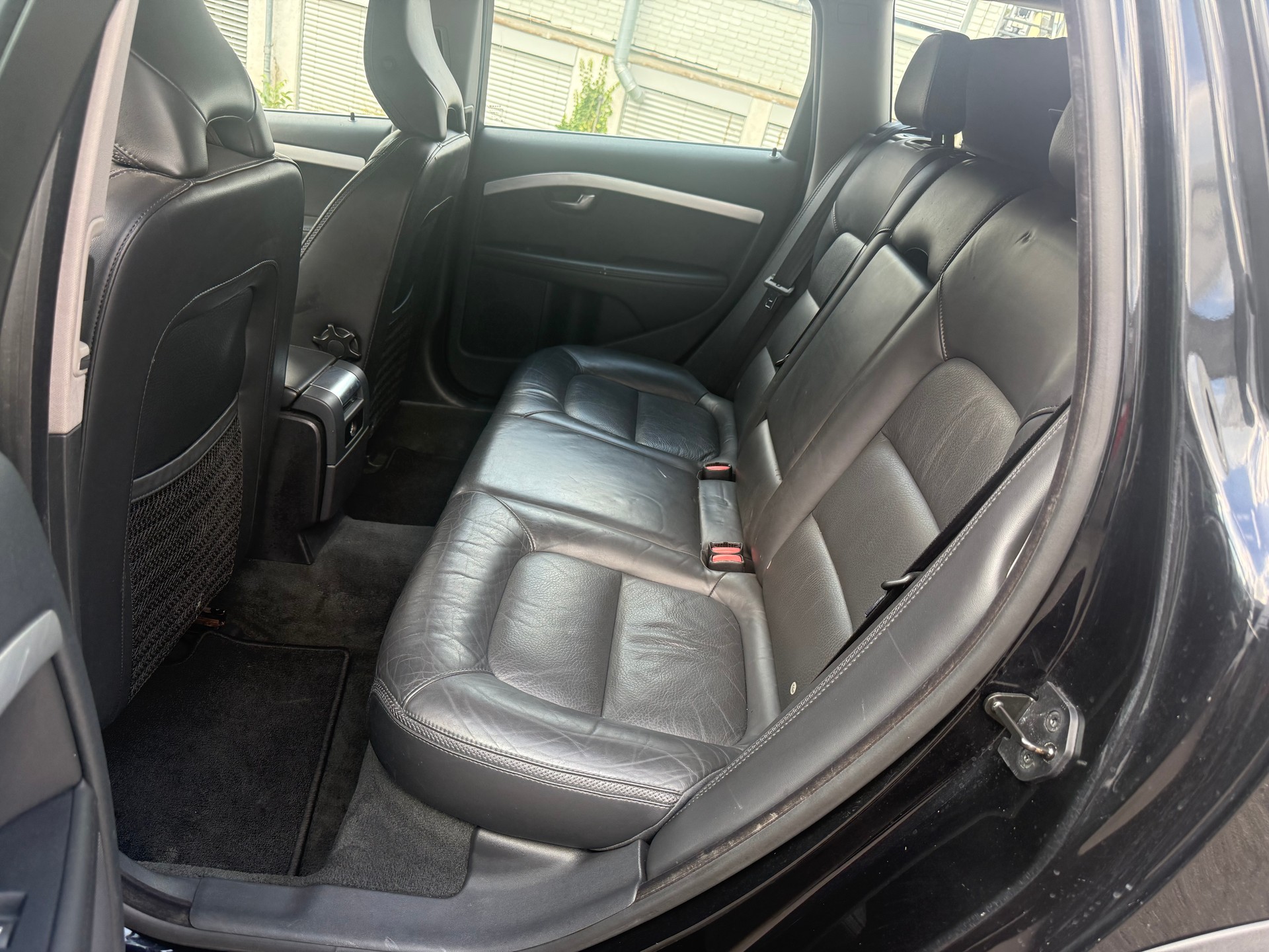 VOLVO XC70 D5 AWD Summum Geartronic-image-9