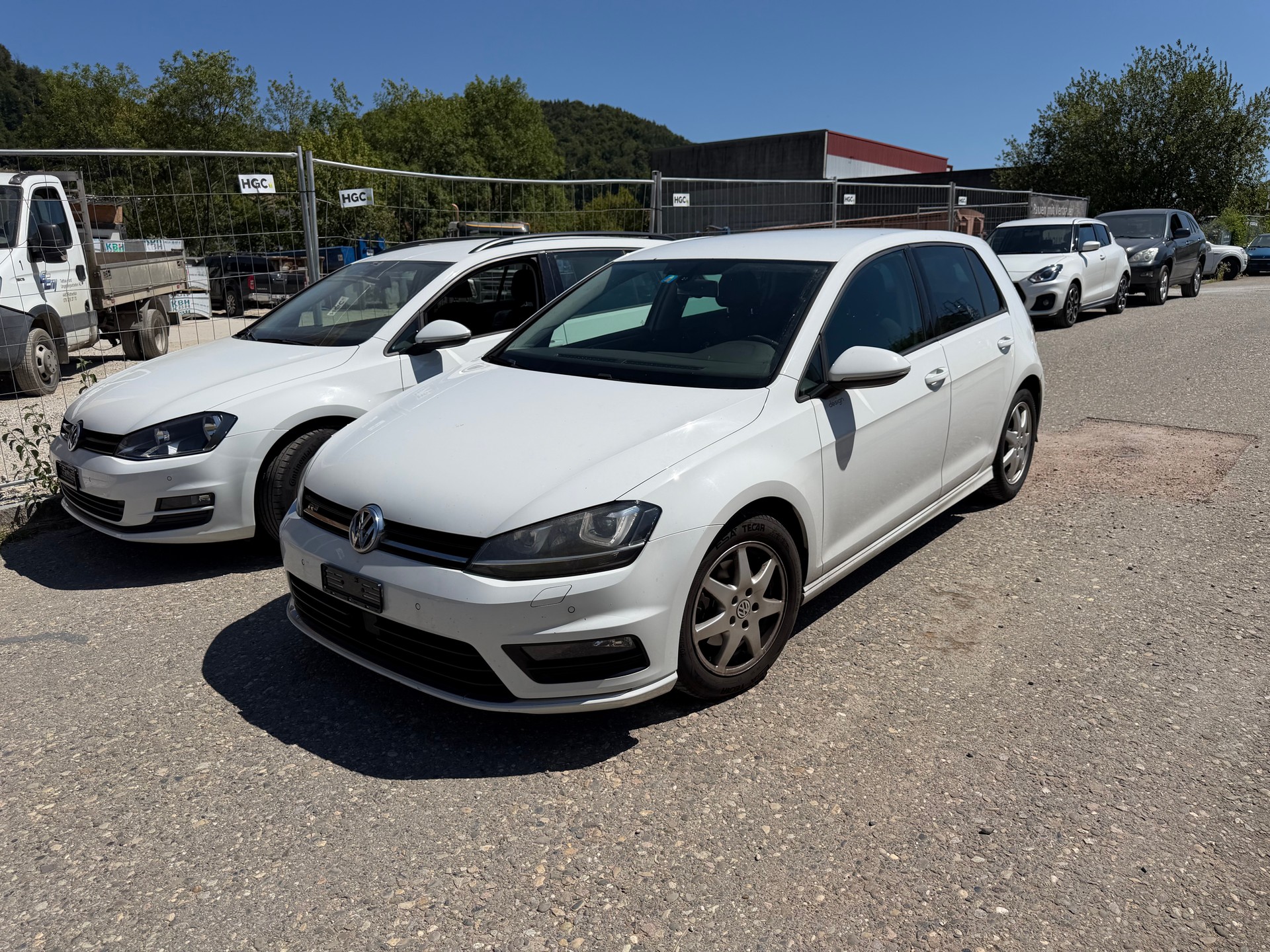 VW Golf 1.2 TSI R-Line Design-image-0