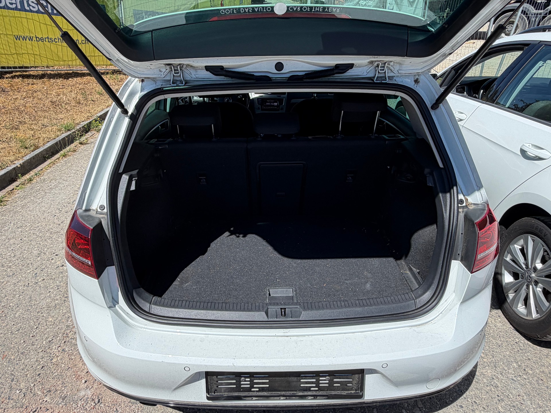 VW Golf 1.2 TSI R-Line Design-image-10