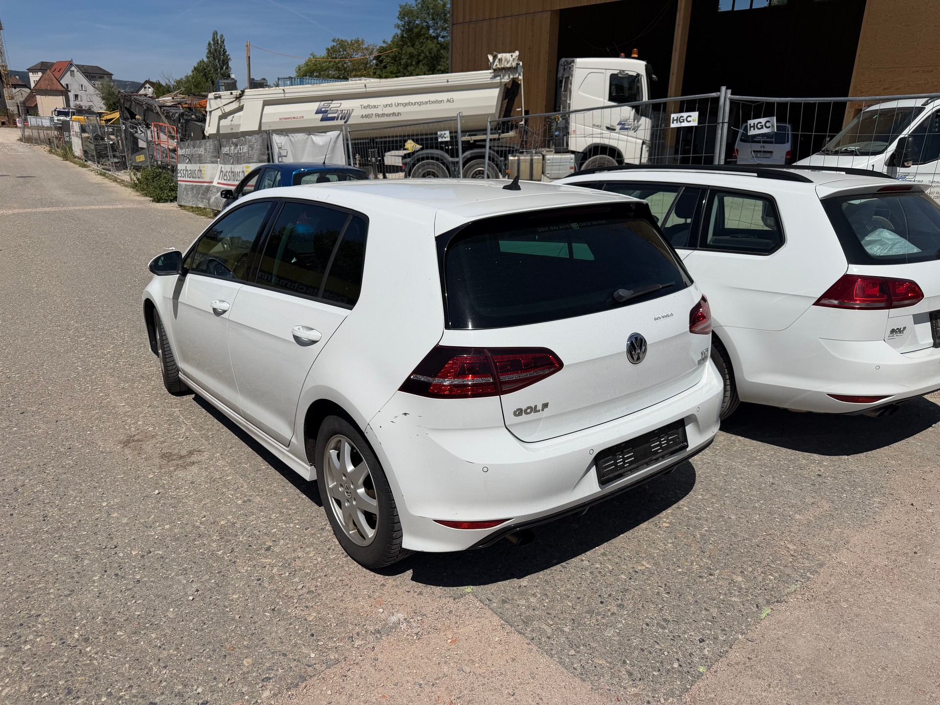 VW Golf 1.2 TSI R-Line Design-image-1