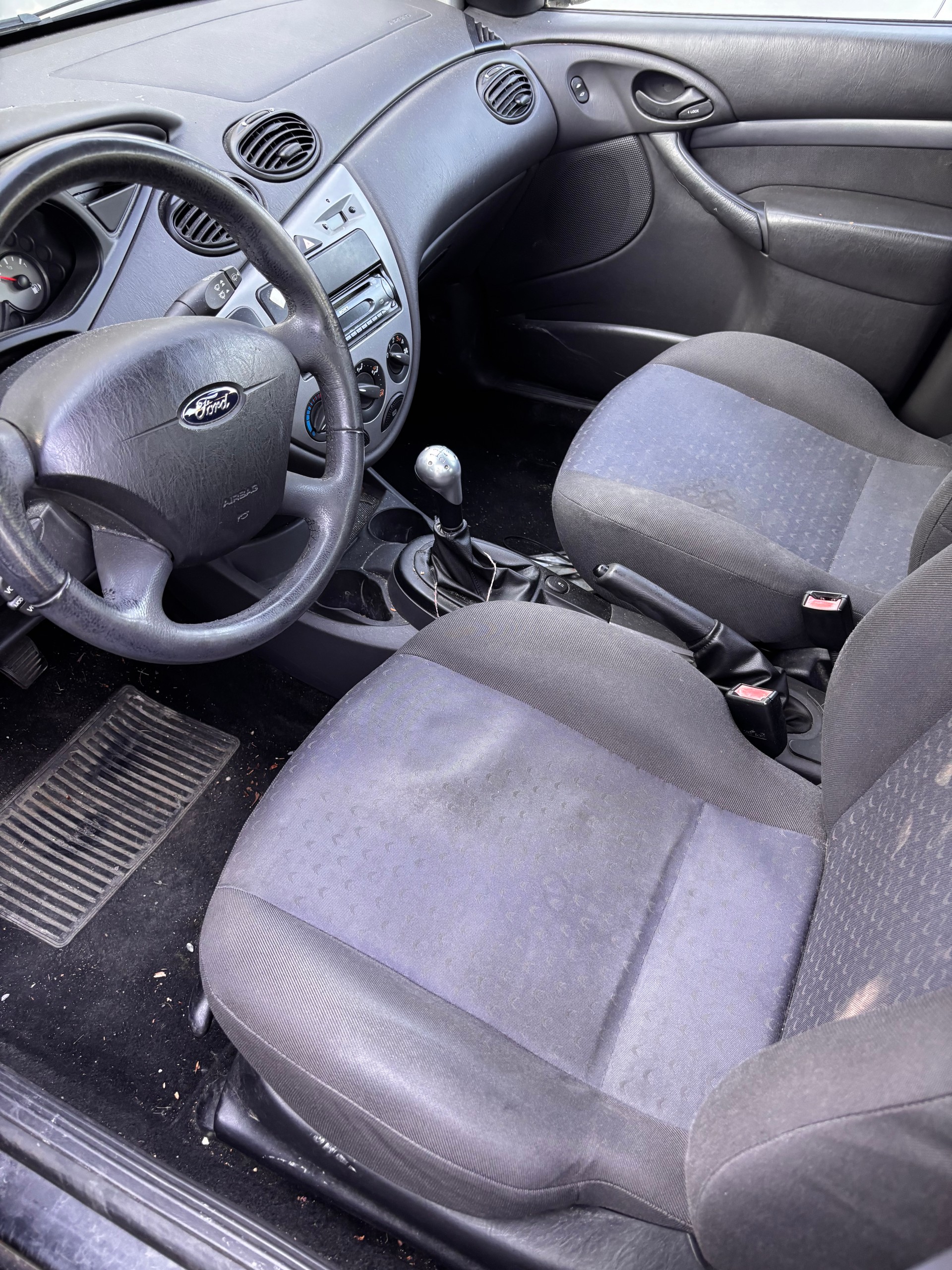 FORD Focus 1.8i 16V Carving-image-7