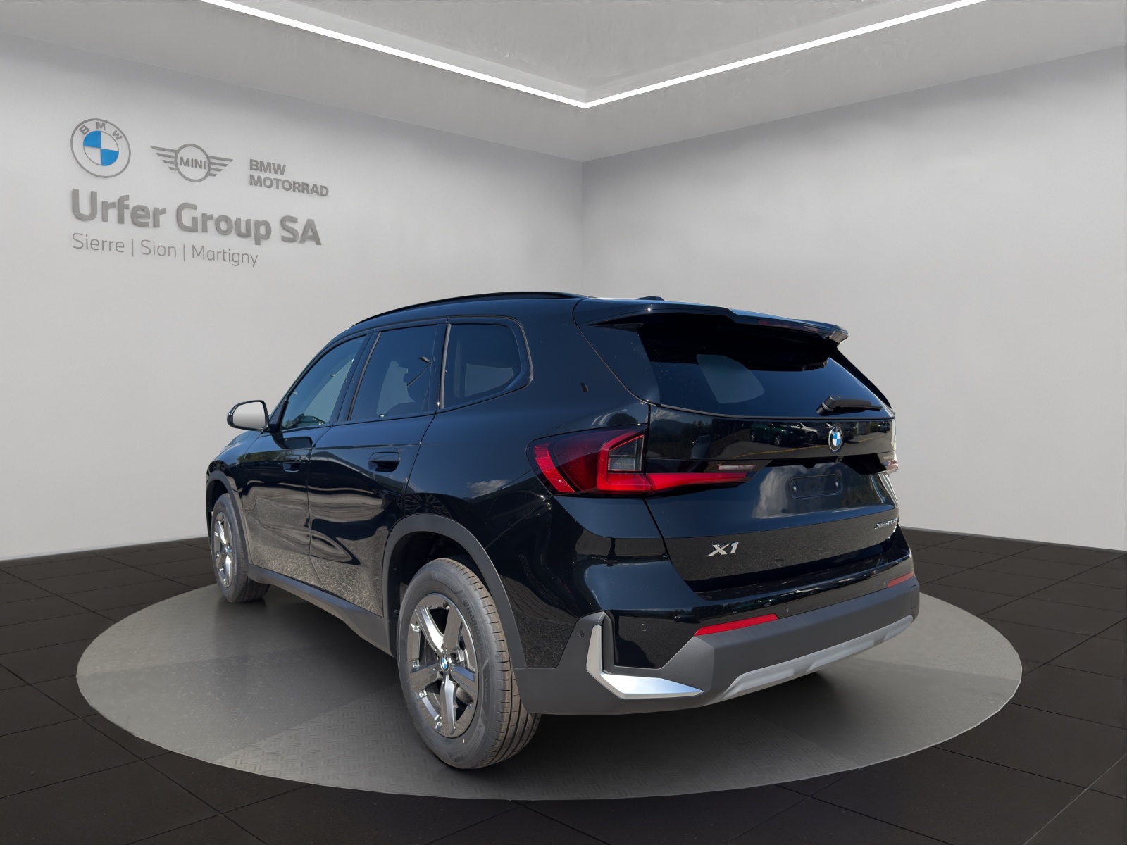 BMW X1 xDrive 20d 48V-image-2