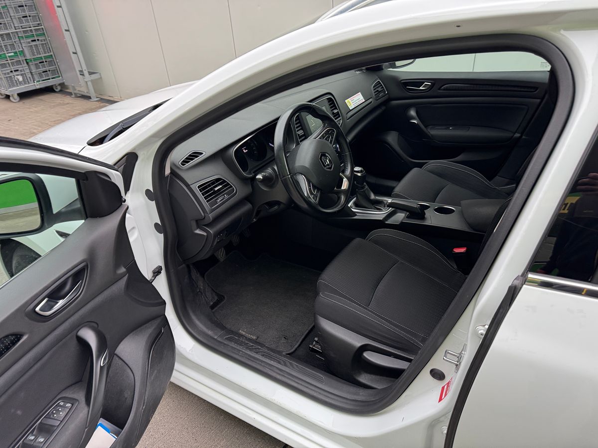 RENAULT Mégane Grandtour 1.5 dCi Life-image-6