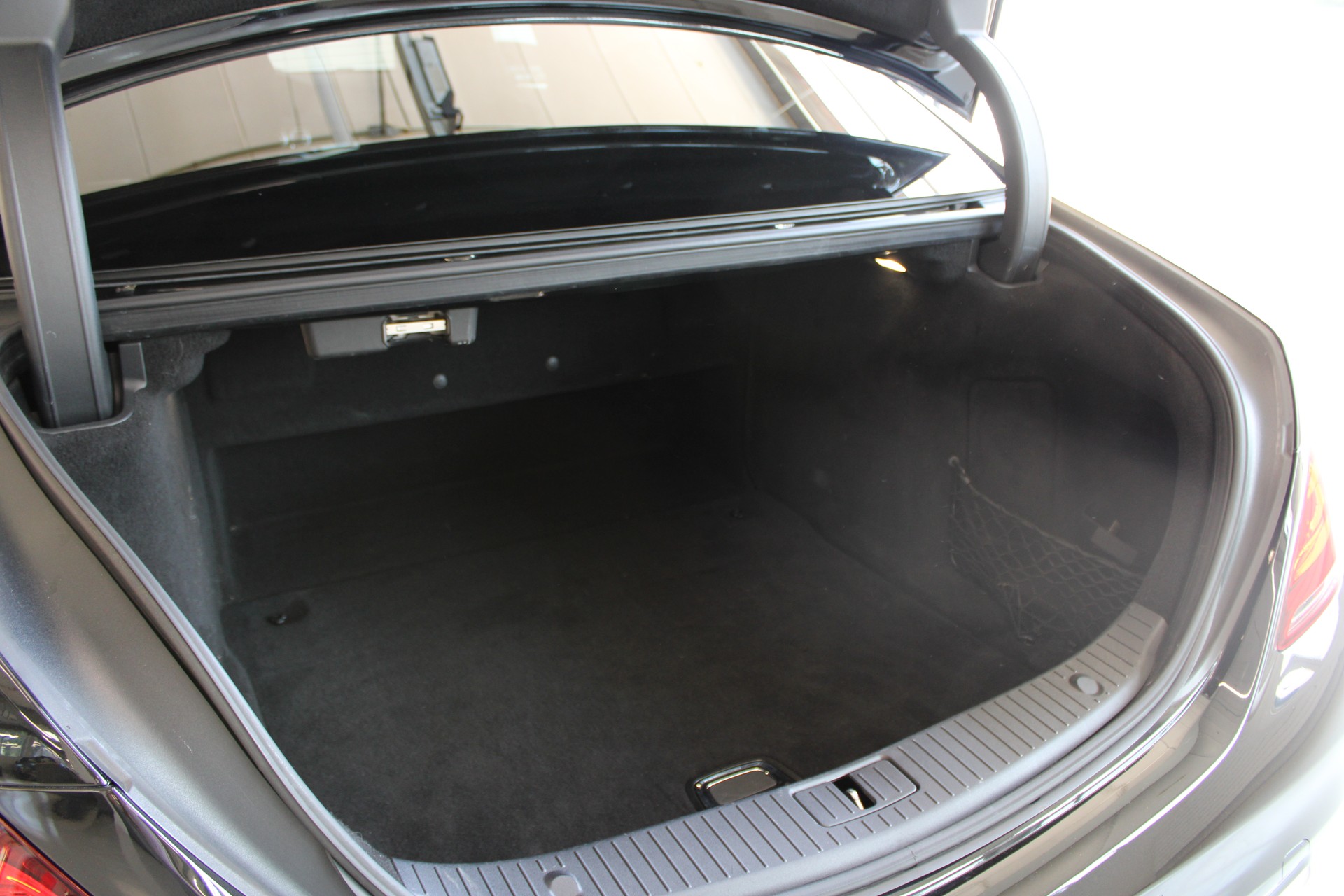 MERCEDES-BENZ S 400 d L 4Matic 9G-Tronic-image-29