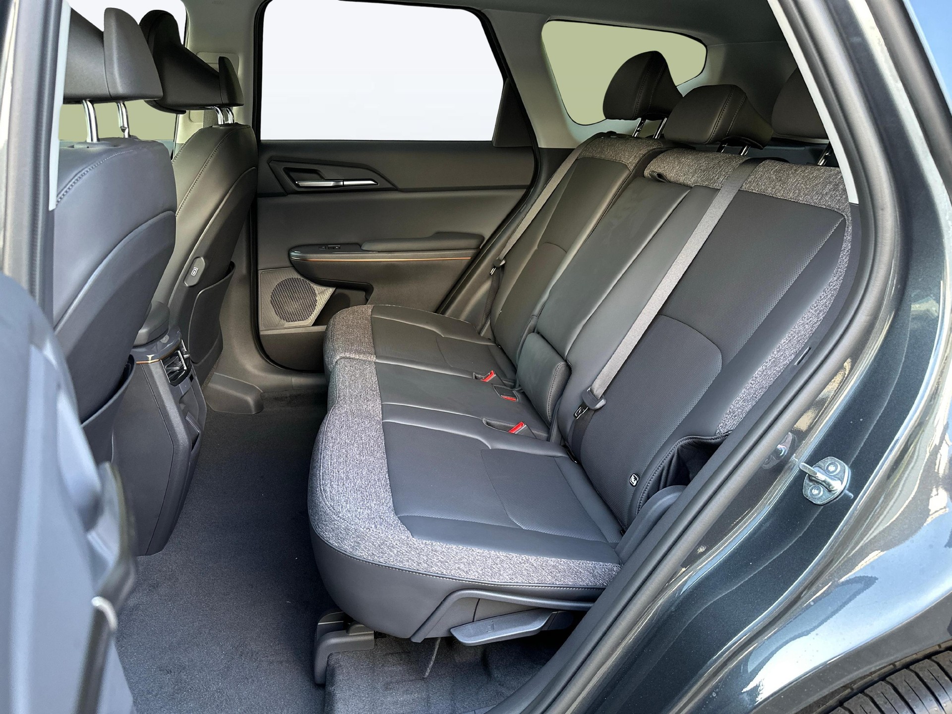 KIA EV5 81 kWh Earth 4x4-image-10