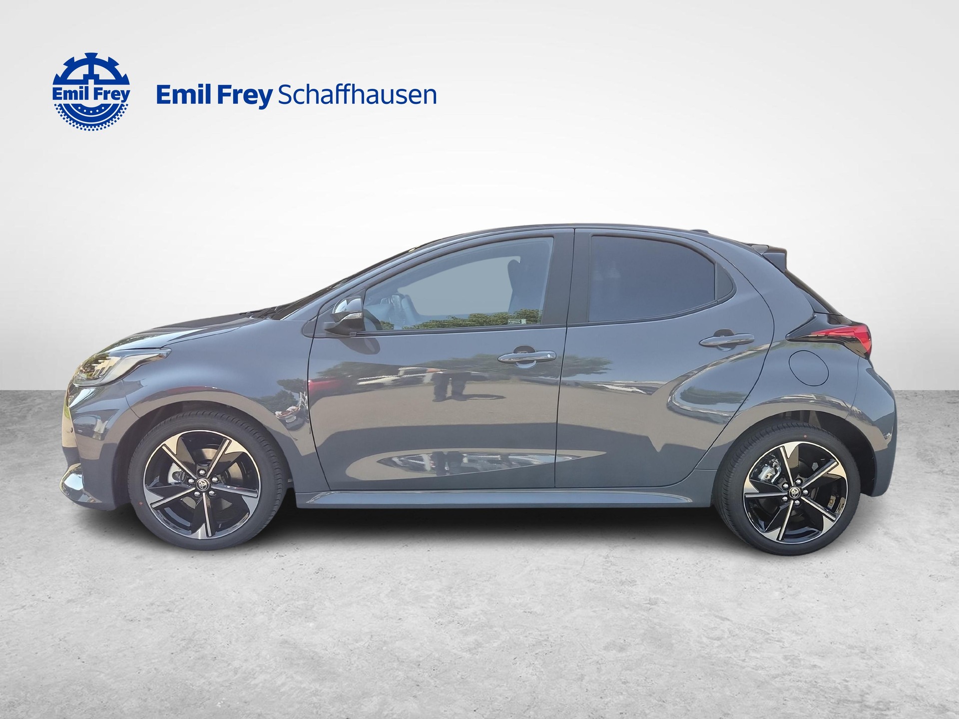TOYOTA Yaris 1.5 VVT-i HSD Premium-image-1