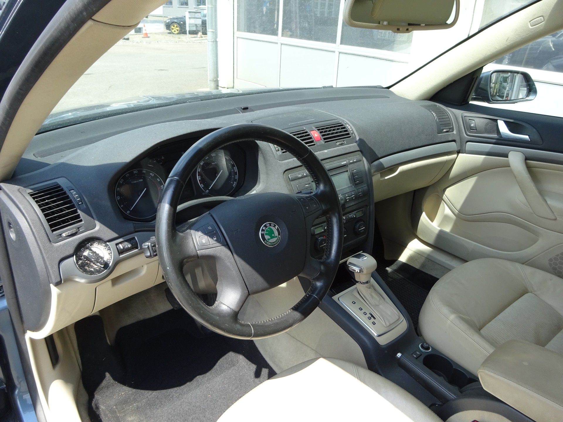 SKODA Octavia 2.0 TDI Elegance-image-7