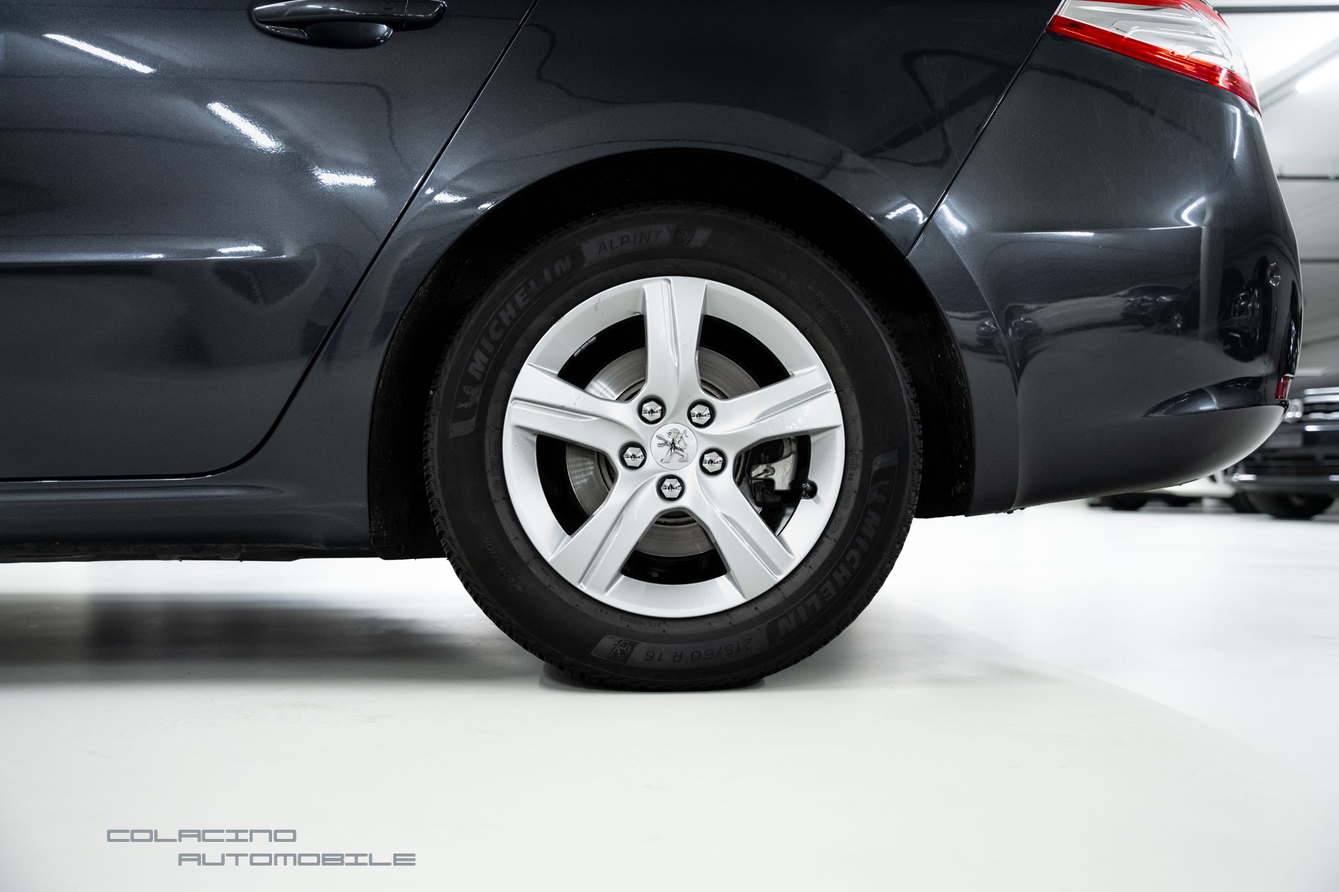 PEUGEOT 508 SW 1.6 THP Active Automatic-image-9