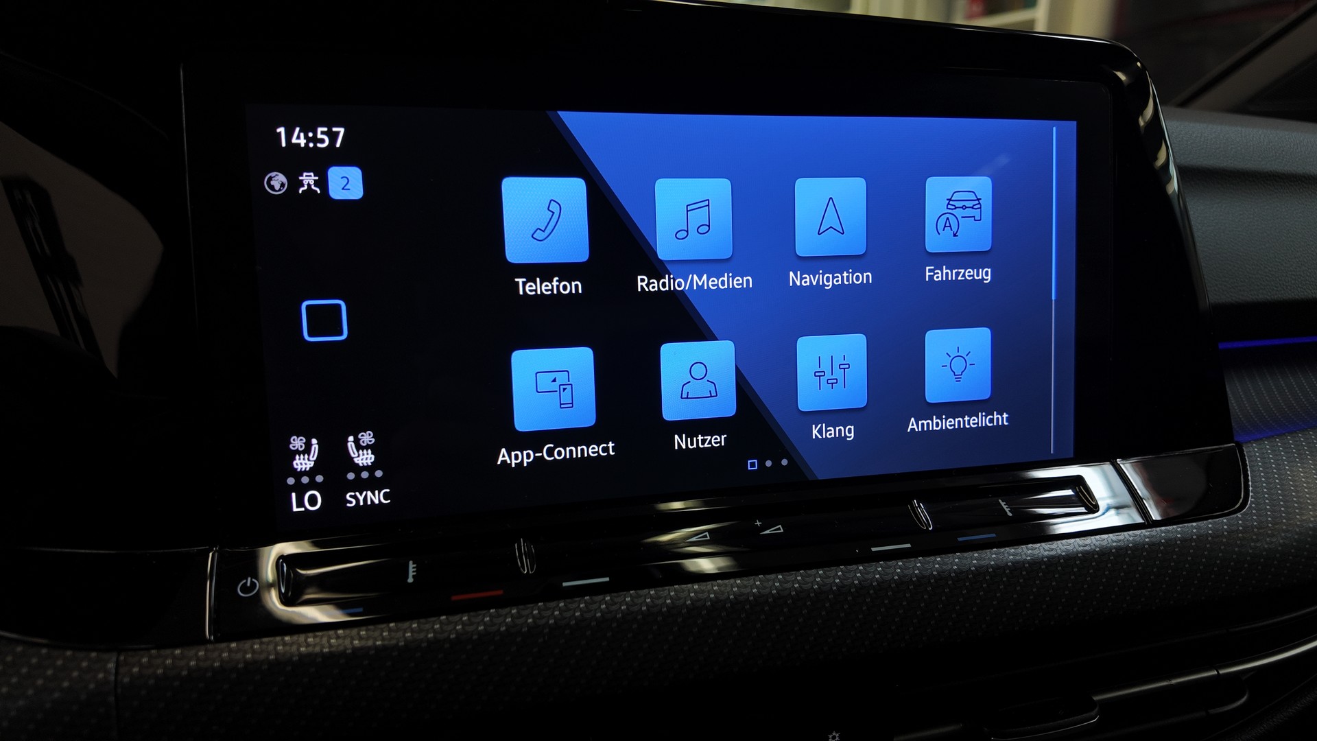 VW Golf 2.0 TSI R DSG 4Motion-image-22