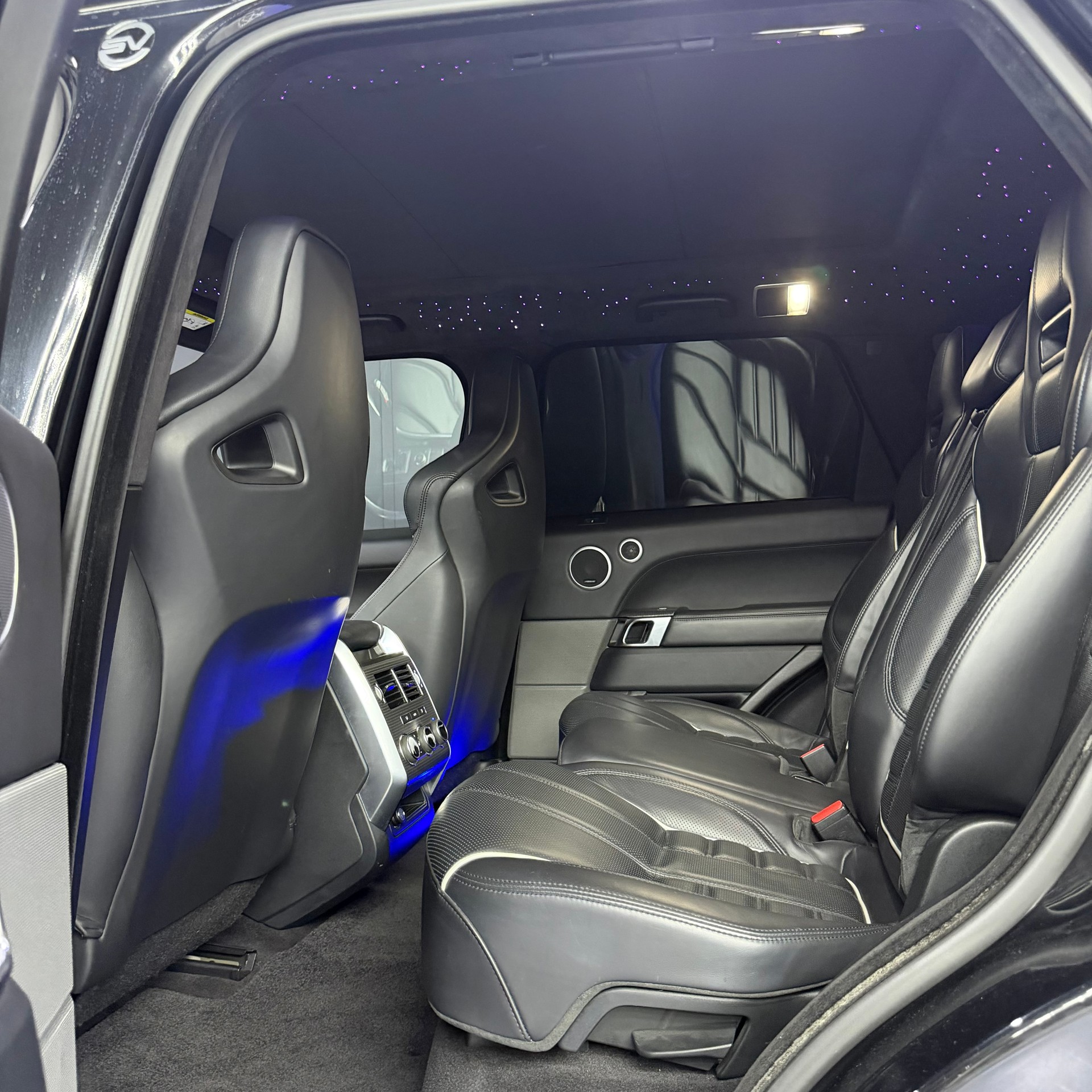 LAND ROVER Range Rover Sport 5.0 V8 SVR-image-9