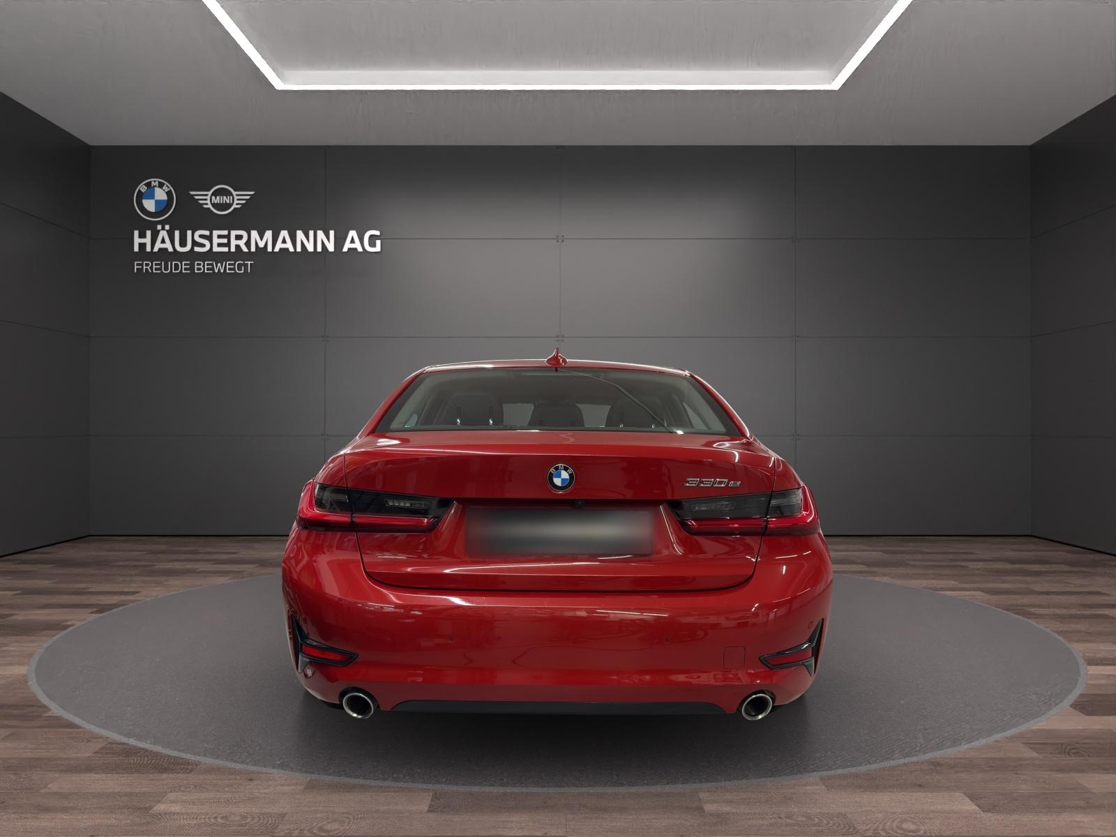 BMW 330e SPORT LINE-image-5