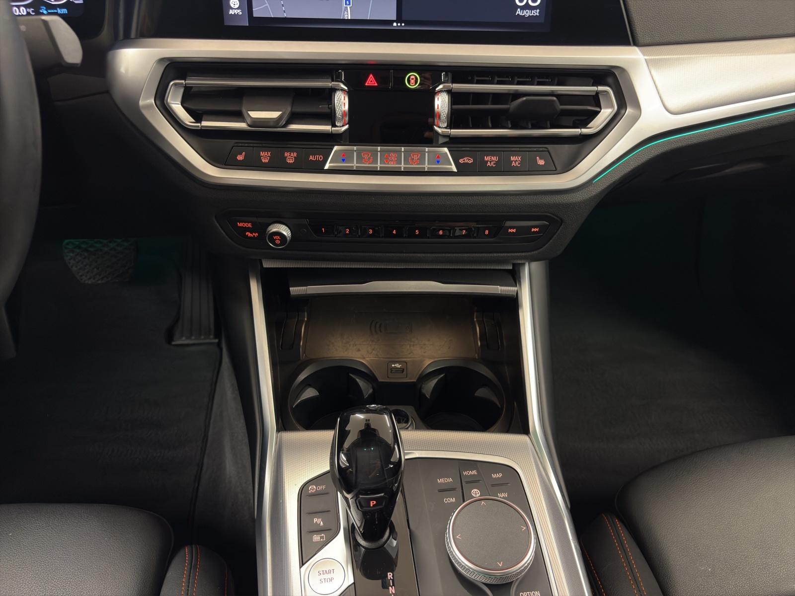 BMW 330e SPORT LINE-image-16